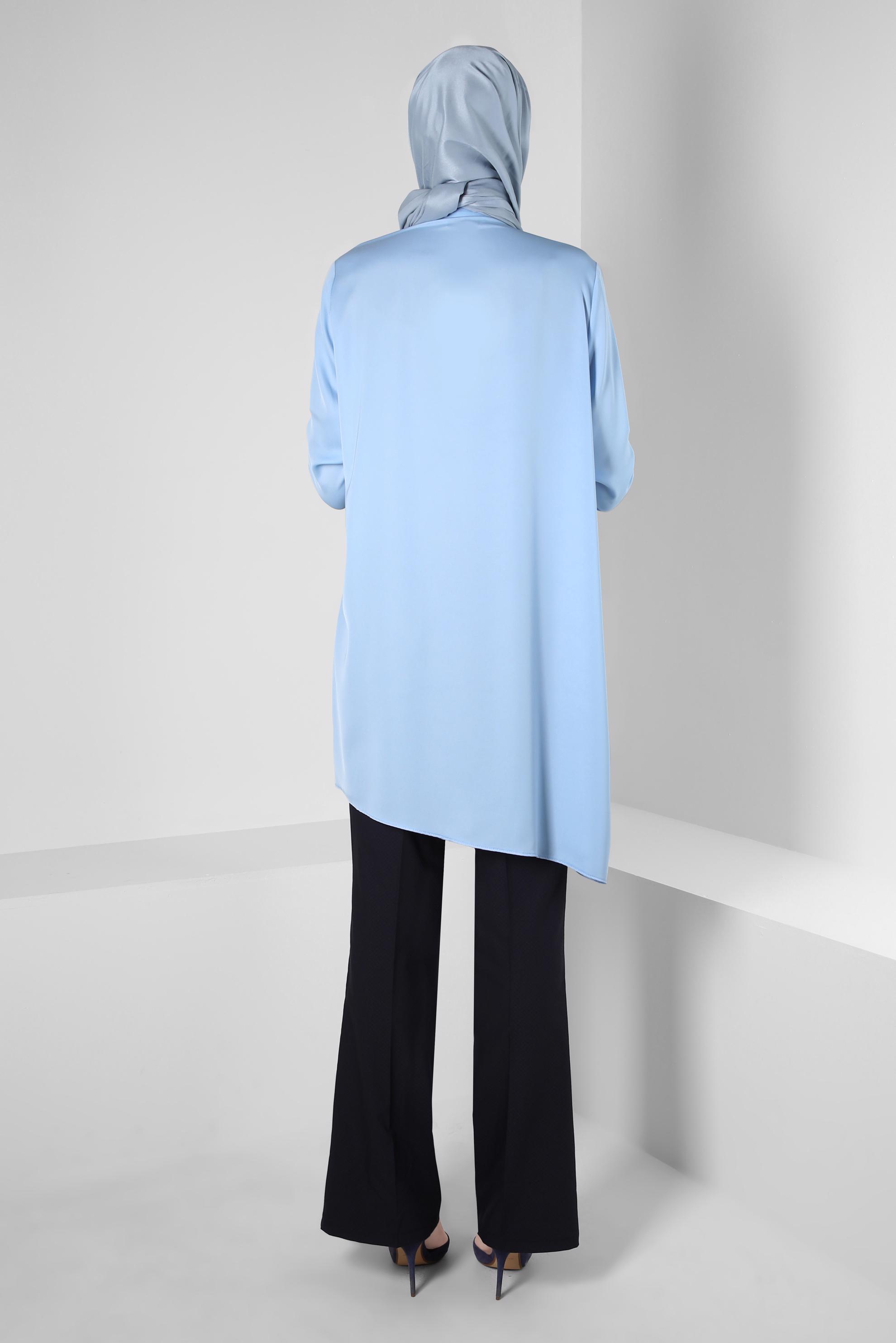 Tesettür giyim MAVİ İŞLEME DETAYLI ASİMETRİK KESİM TUNİK 42564 