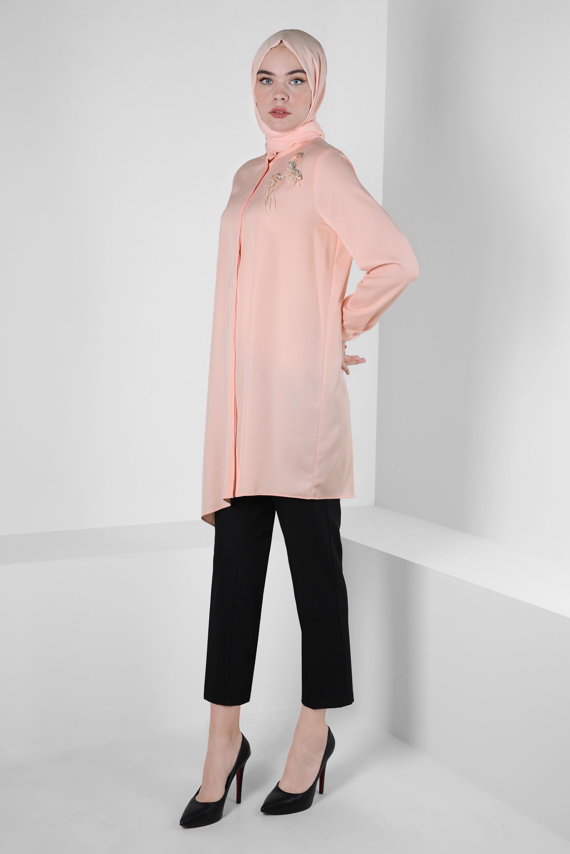 Tesettür giyim PUDRA İŞLEME DETAYLI ASİMETRİK KESİM TUNİK 42564 