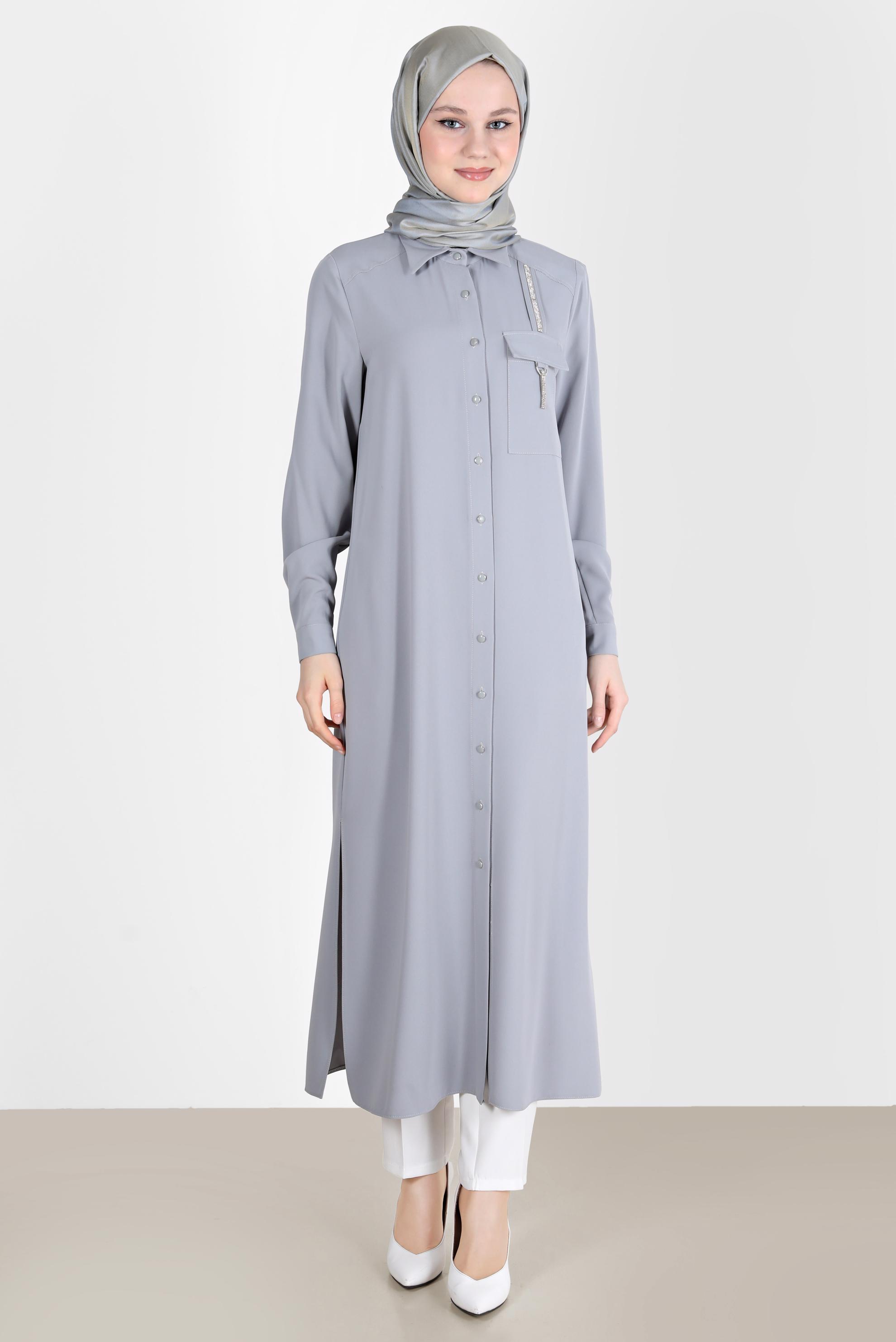 Tesettür giyim GRİ PARLAK ŞERİT DETAYLI DÜĞMELİ TUNİK 42576 