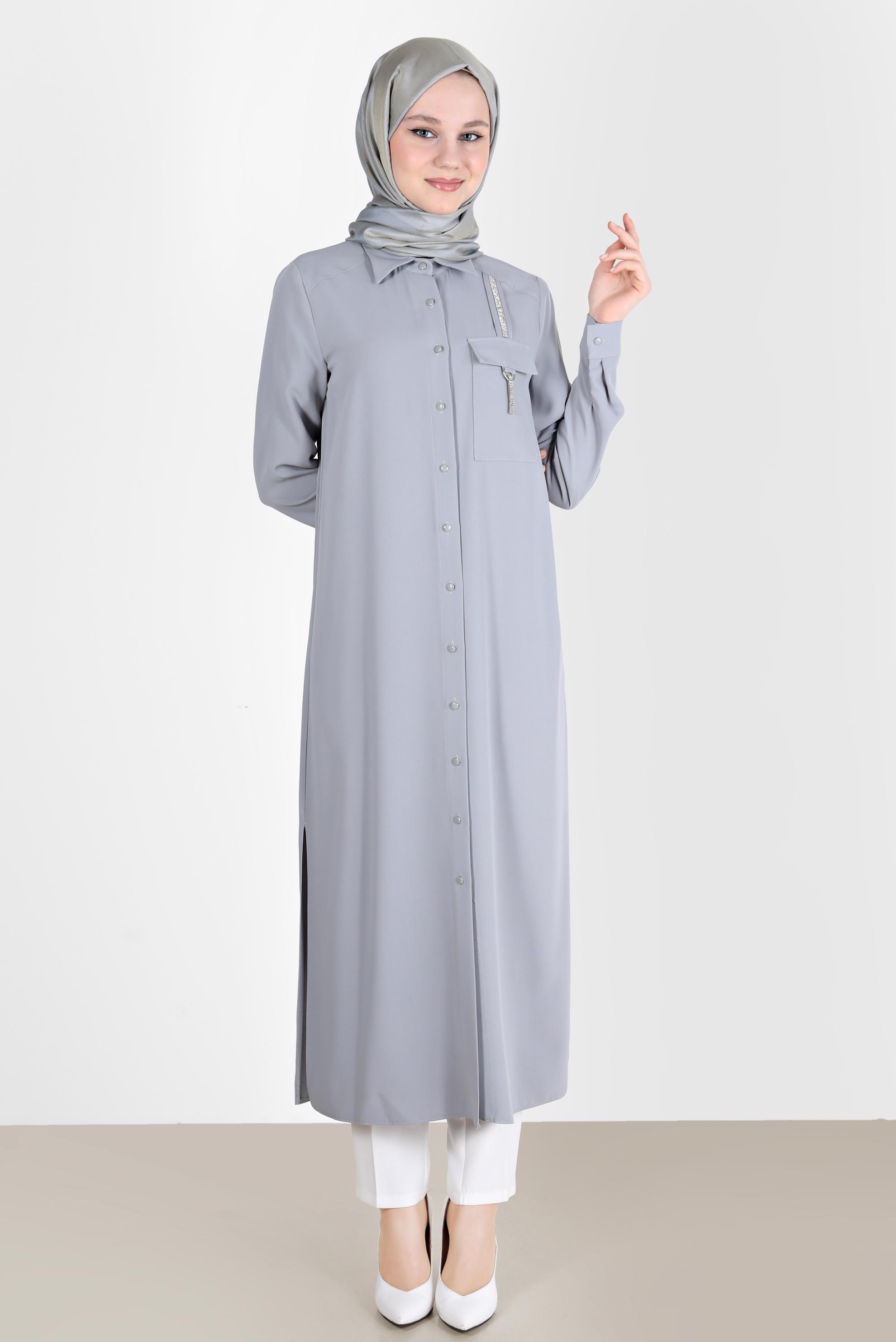 Tesettür giyim GRİ PARLAK ŞERİT DETAYLI DÜĞMELİ TUNİK 42576 