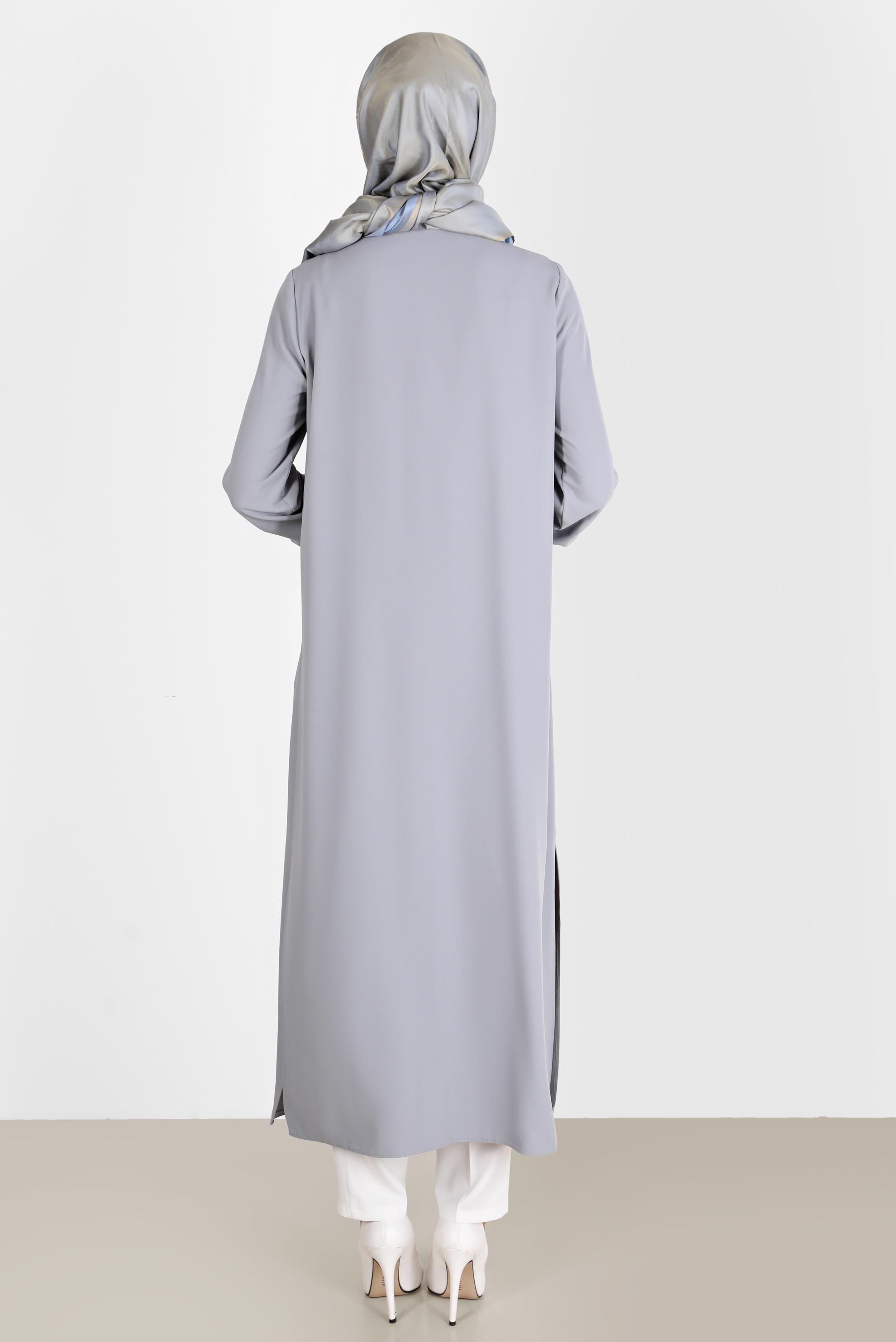 Tesettür giyim GRİ PARLAK ŞERİT DETAYLI DÜĞMELİ TUNİK 42576 