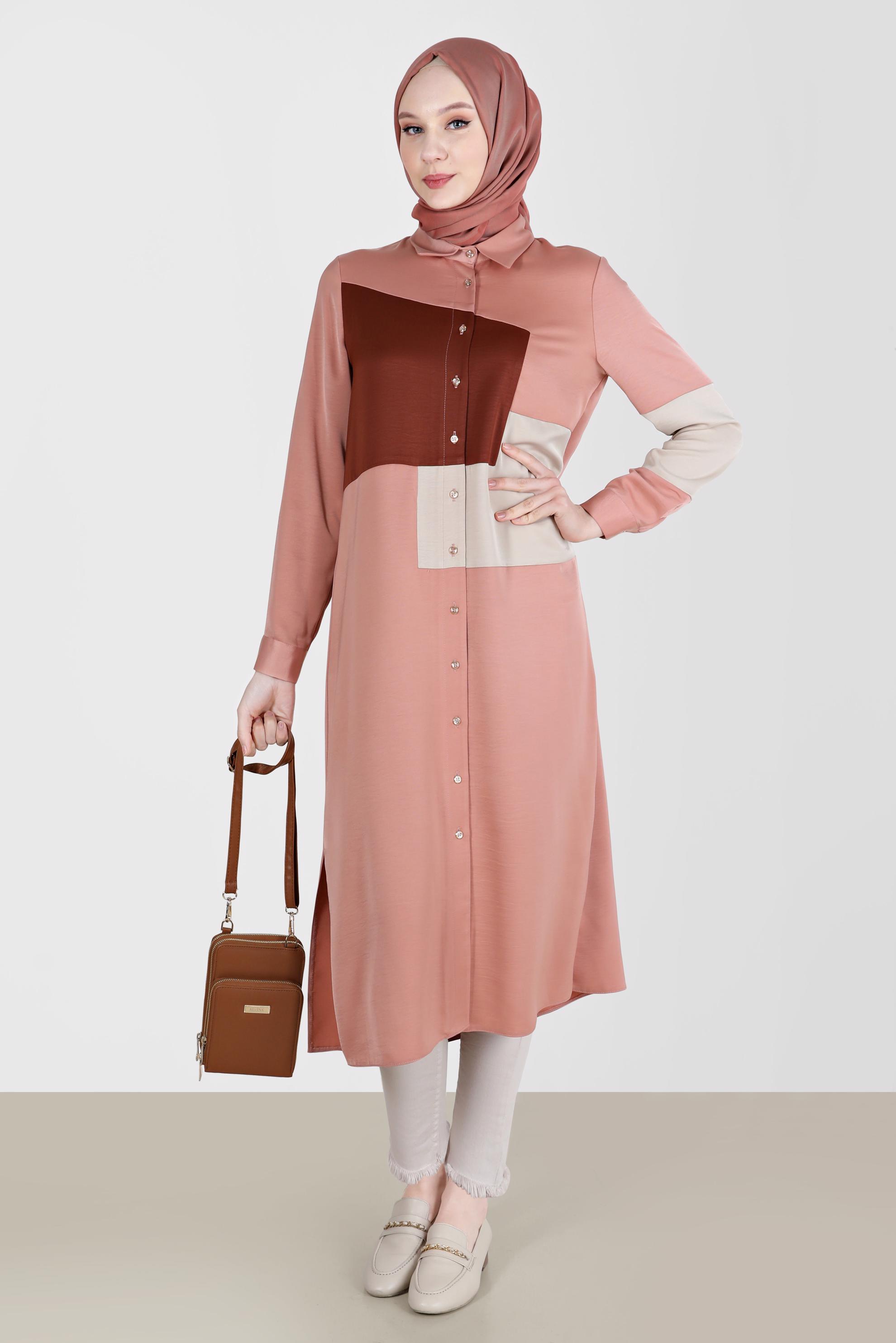 Tesettür giyim PUDRA BOYDAN DÜĞMELİ GEOMETRİK ŞEKİLLİ TUNİK 42581 