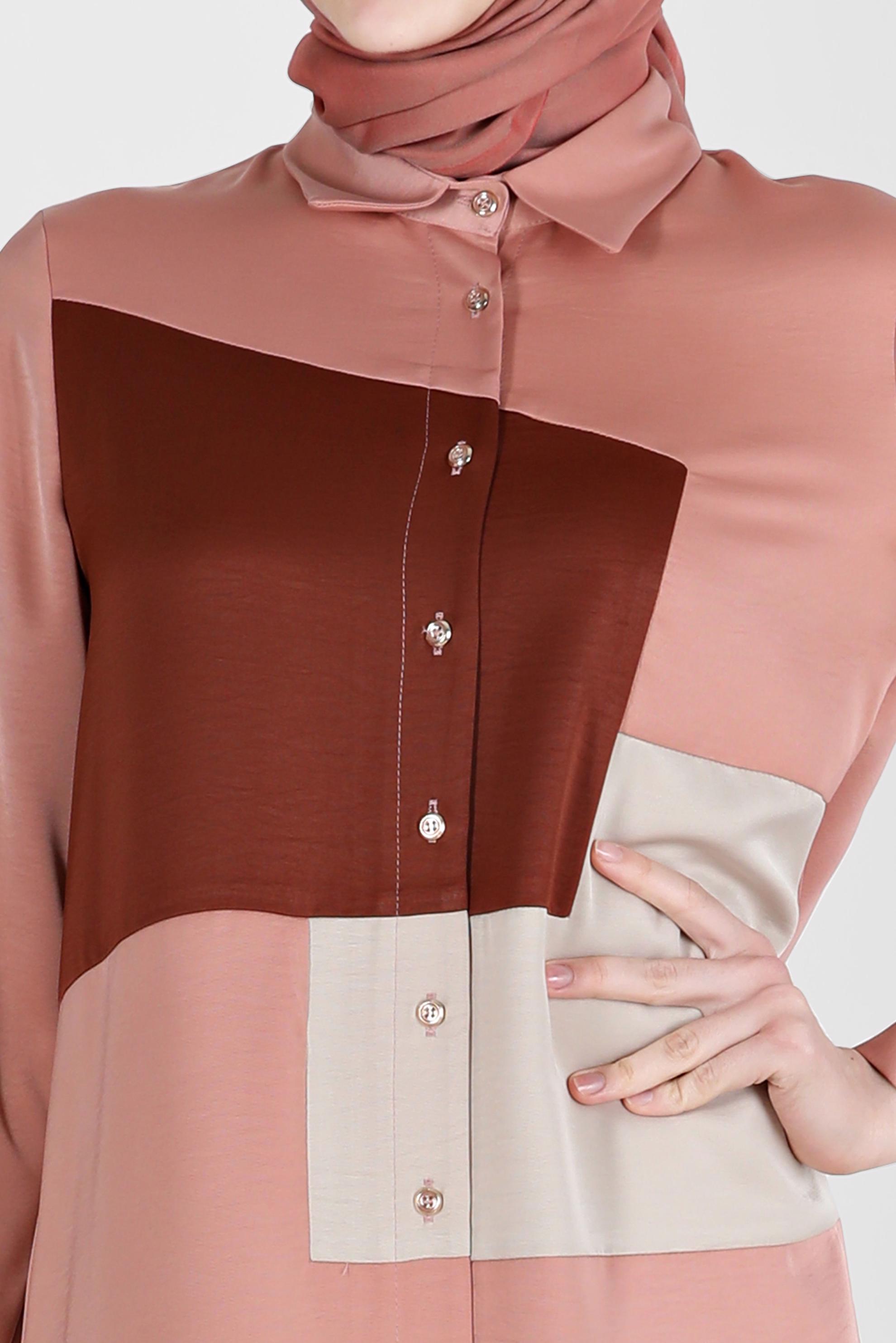 Tesettür giyim PUDRA BOYDAN DÜĞMELİ GEOMETRİK ŞEKİLLİ TUNİK 42581 