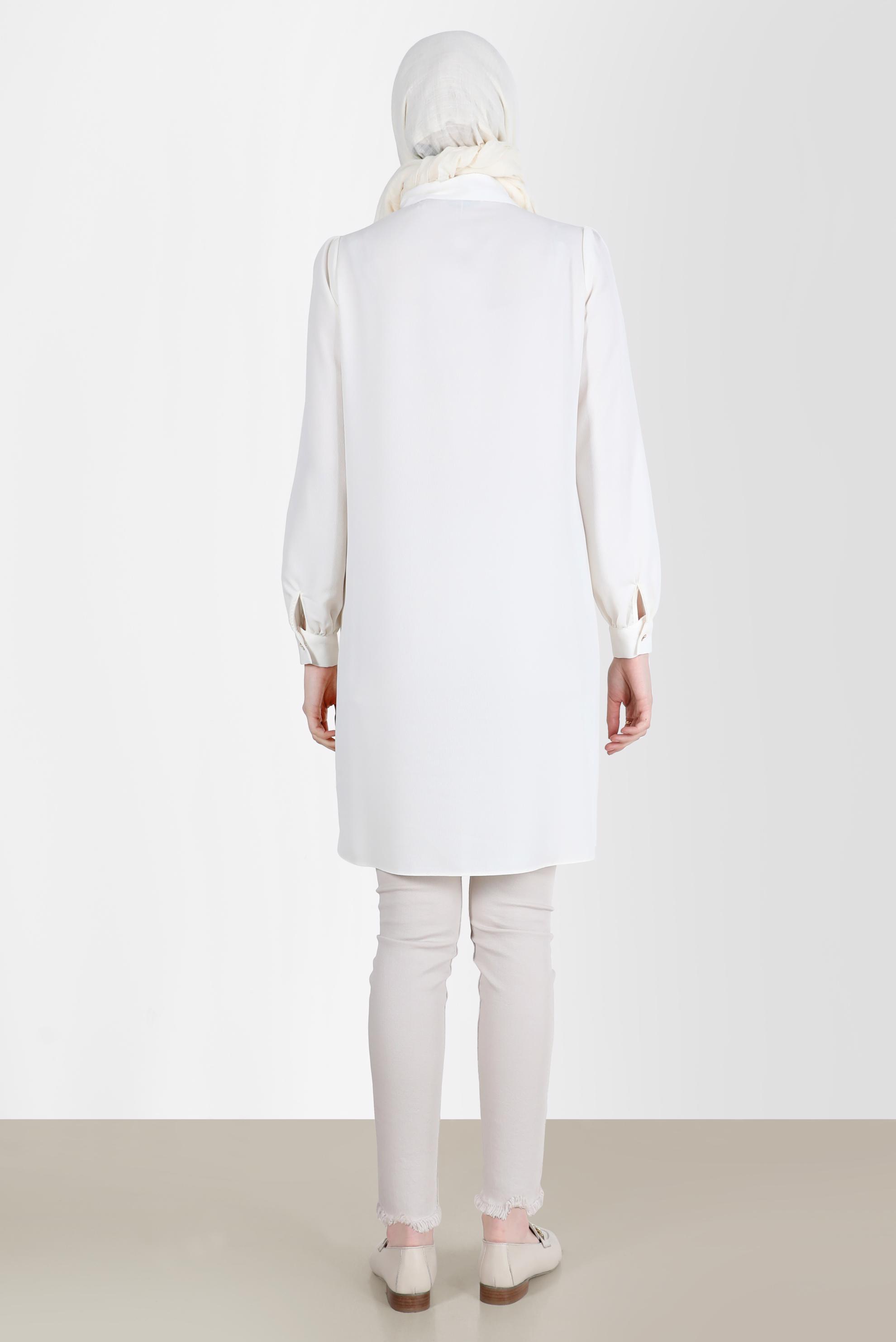 Tesettür giyim BEYAZ YAKASI NAKIŞLI PÜSKÜL DETAYLI TUNİK 42582 