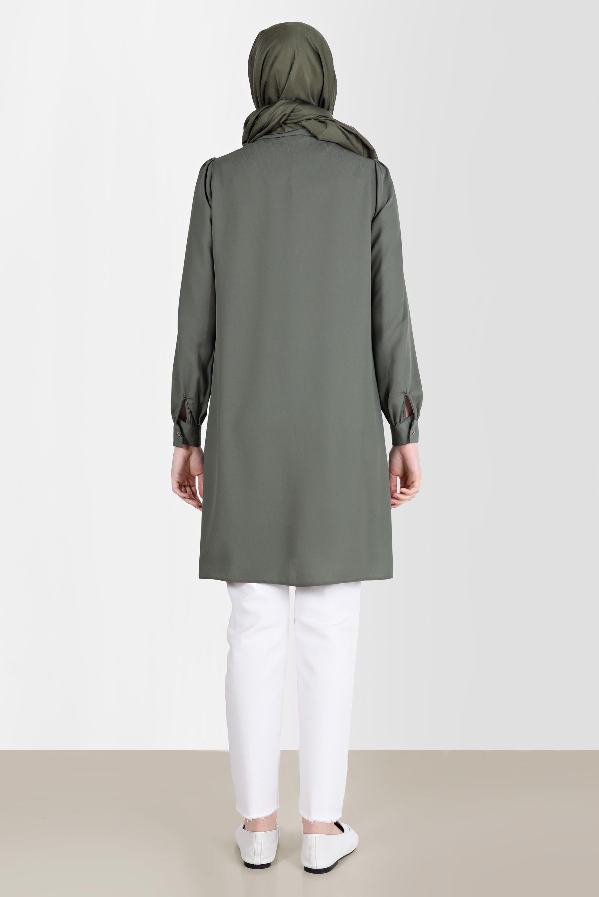 Tesettür giyim HAKİ YAKASI NAKIŞLI PÜSKÜL DETAYLI TUNİK 42582 