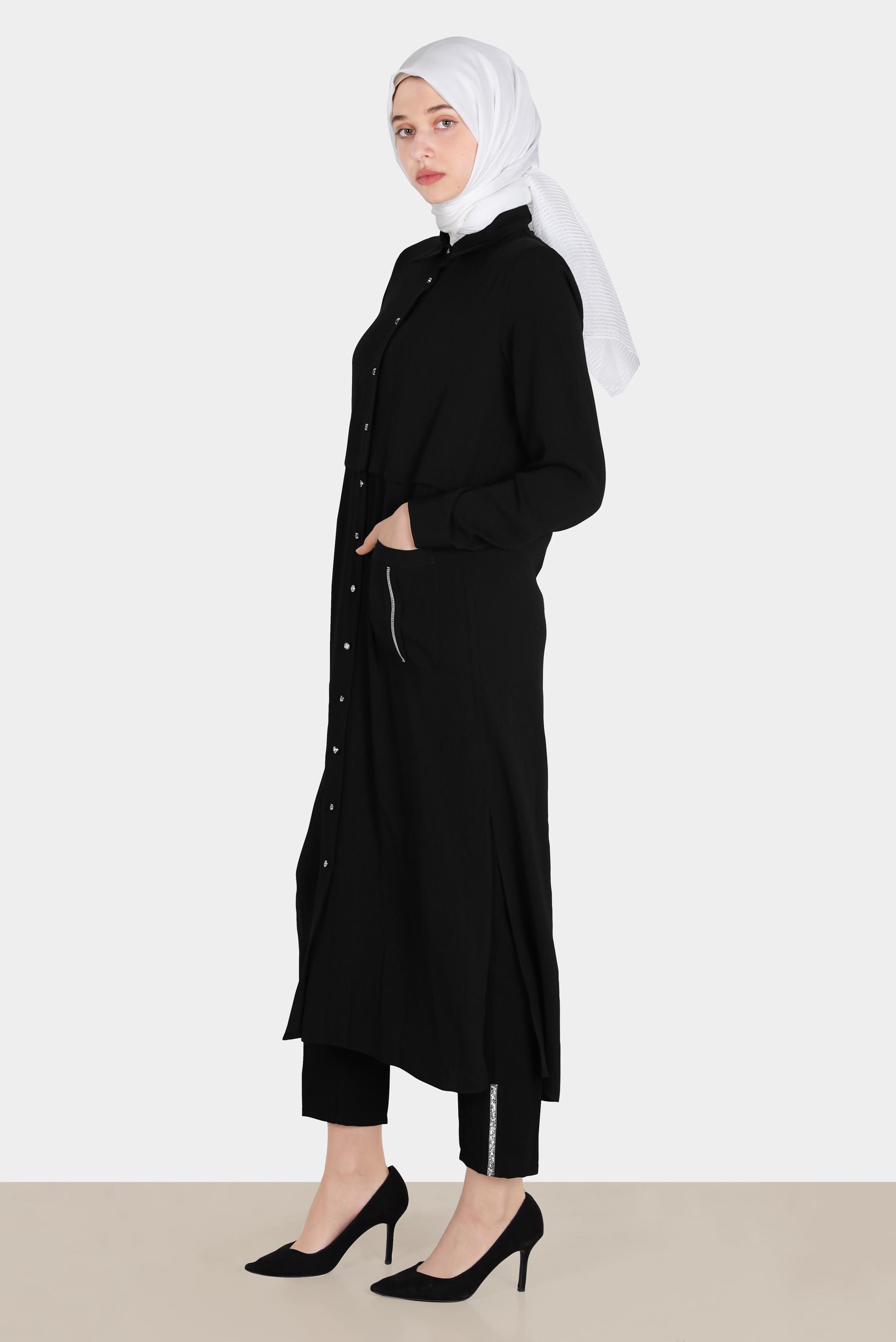 Tesettür giyim SİYAH CEPLERİ TAŞLI DÜĞMELİ TUNİK 42583 