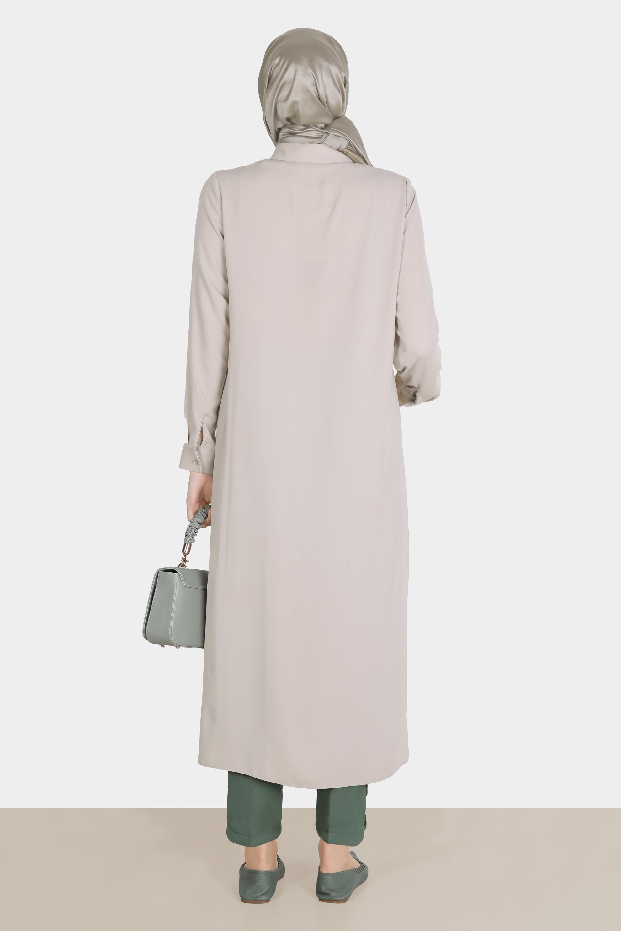 Tesettür giyim BEJ CEPLERİ TAŞLI DÜĞMELİ TUNİK 42583 