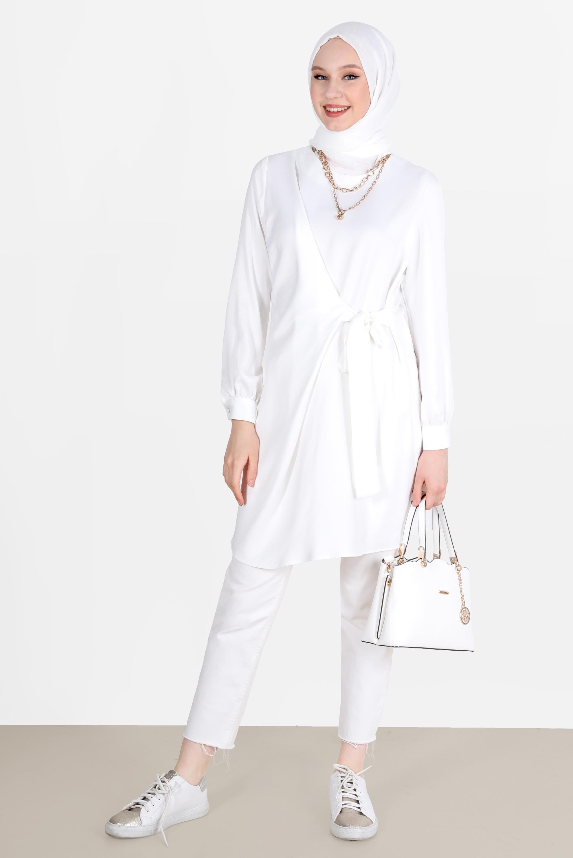 Tesettür giyim BEYAZ BAĞLAMA DETAYLI ARKADAN FERMUARLI TUNİK 42585 