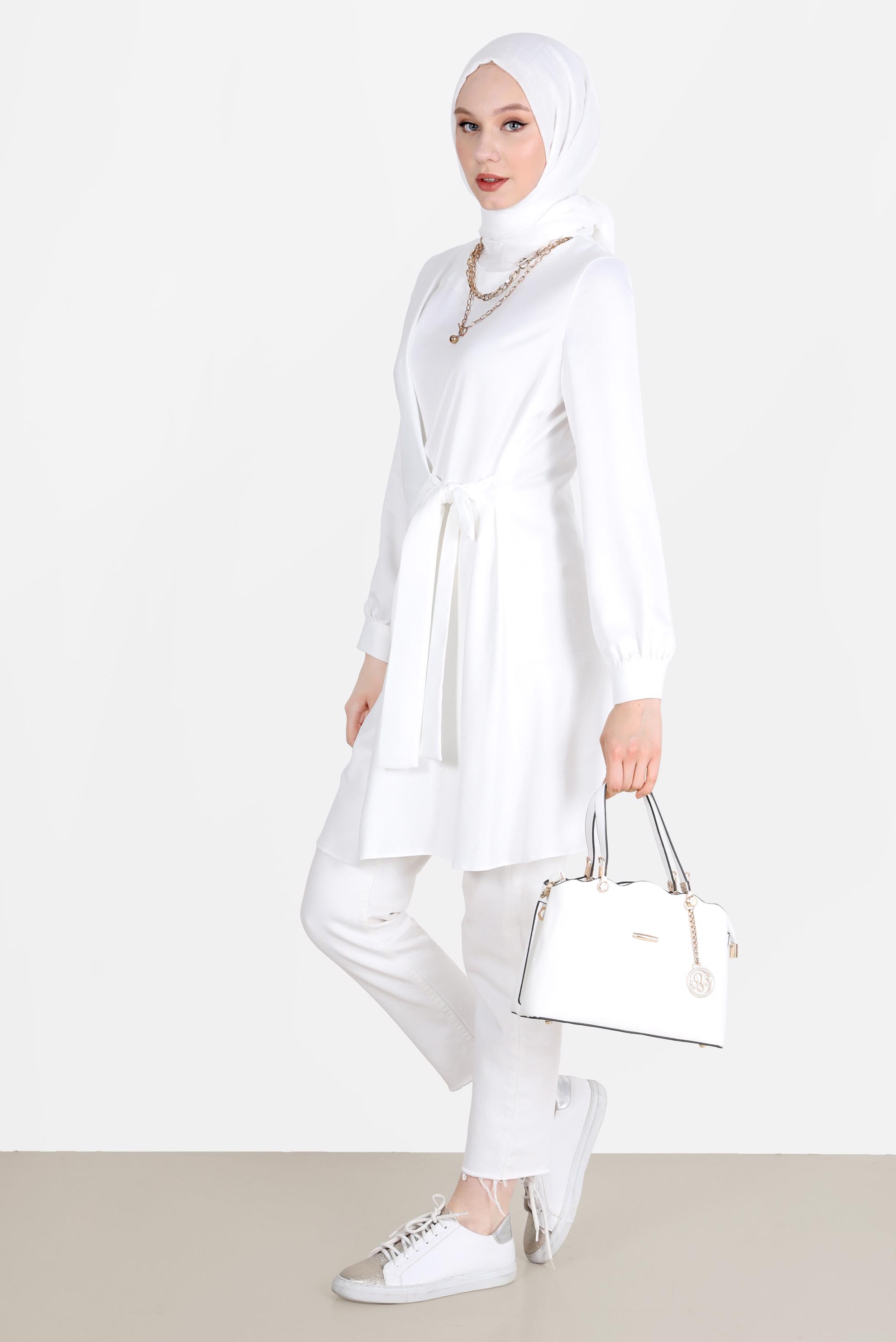 Tesettür giyim BEYAZ BAĞLAMA DETAYLI ARKADAN FERMUARLI TUNİK 42585 