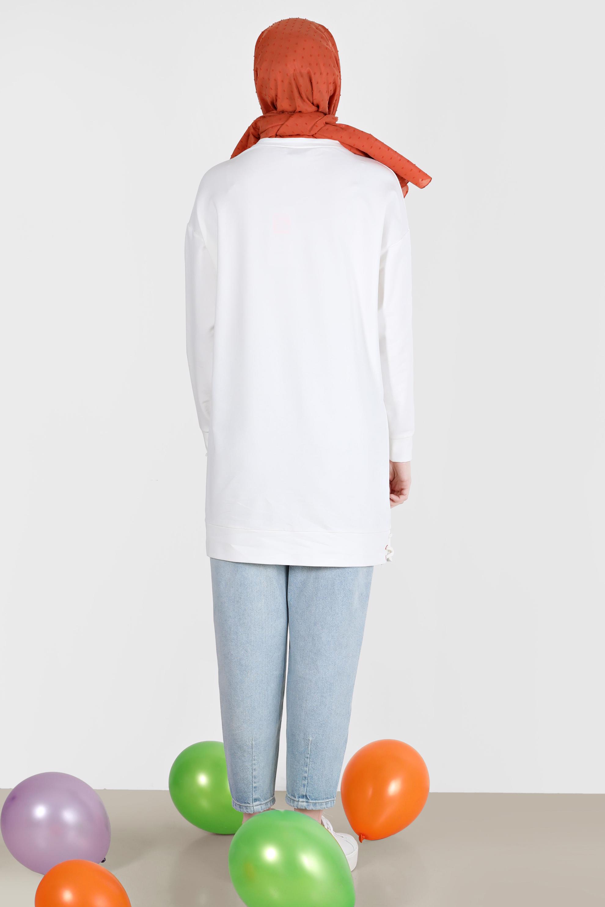 Tesettür giyim BEYAZ KUŞGÖZÜ DETAYLI BASKILI TUNİK 42597 