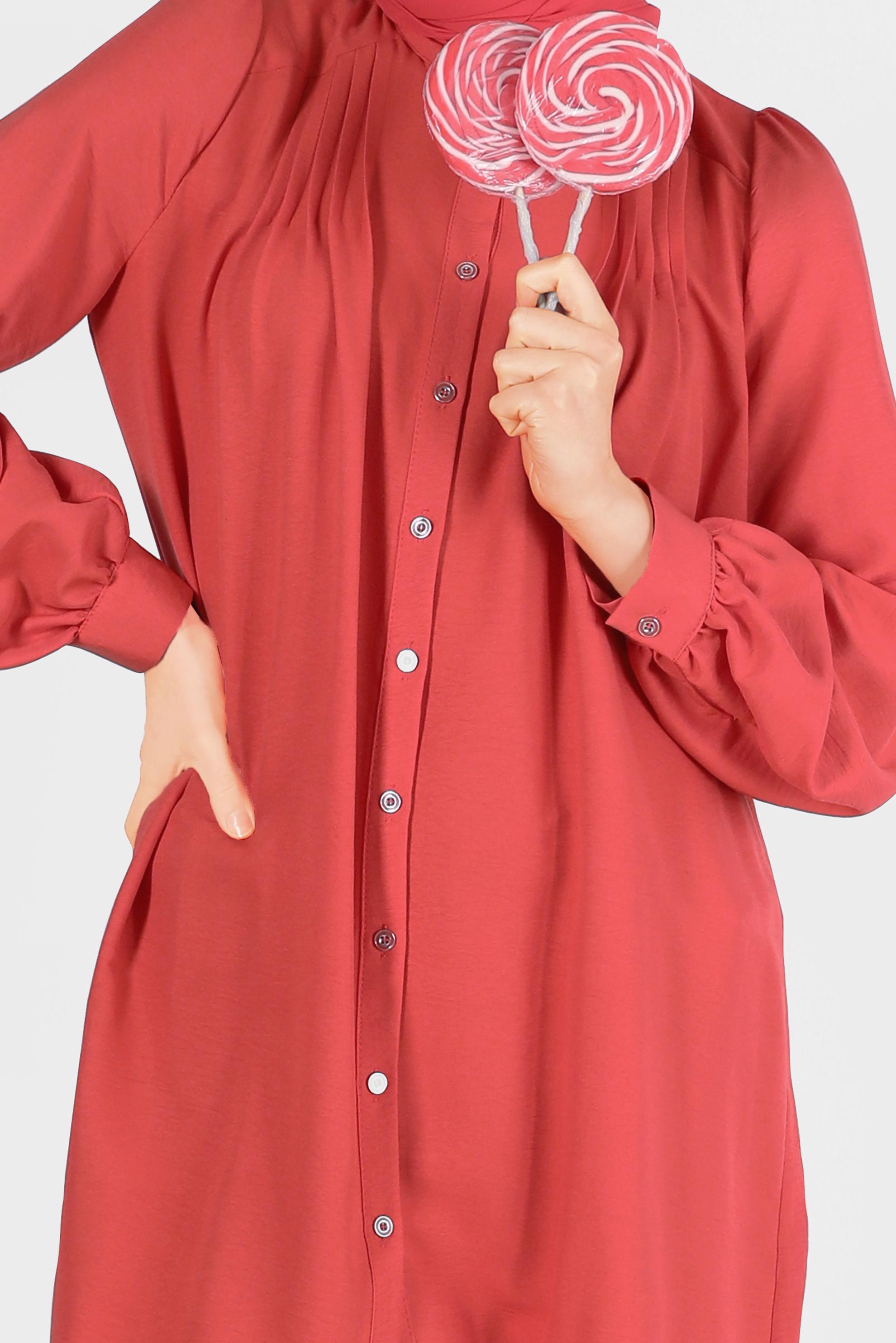 Tesettür giyim KIRMIZI NERVÜR DETAYLI BOYDAN DÜĞMELİ TUNİK 42616 