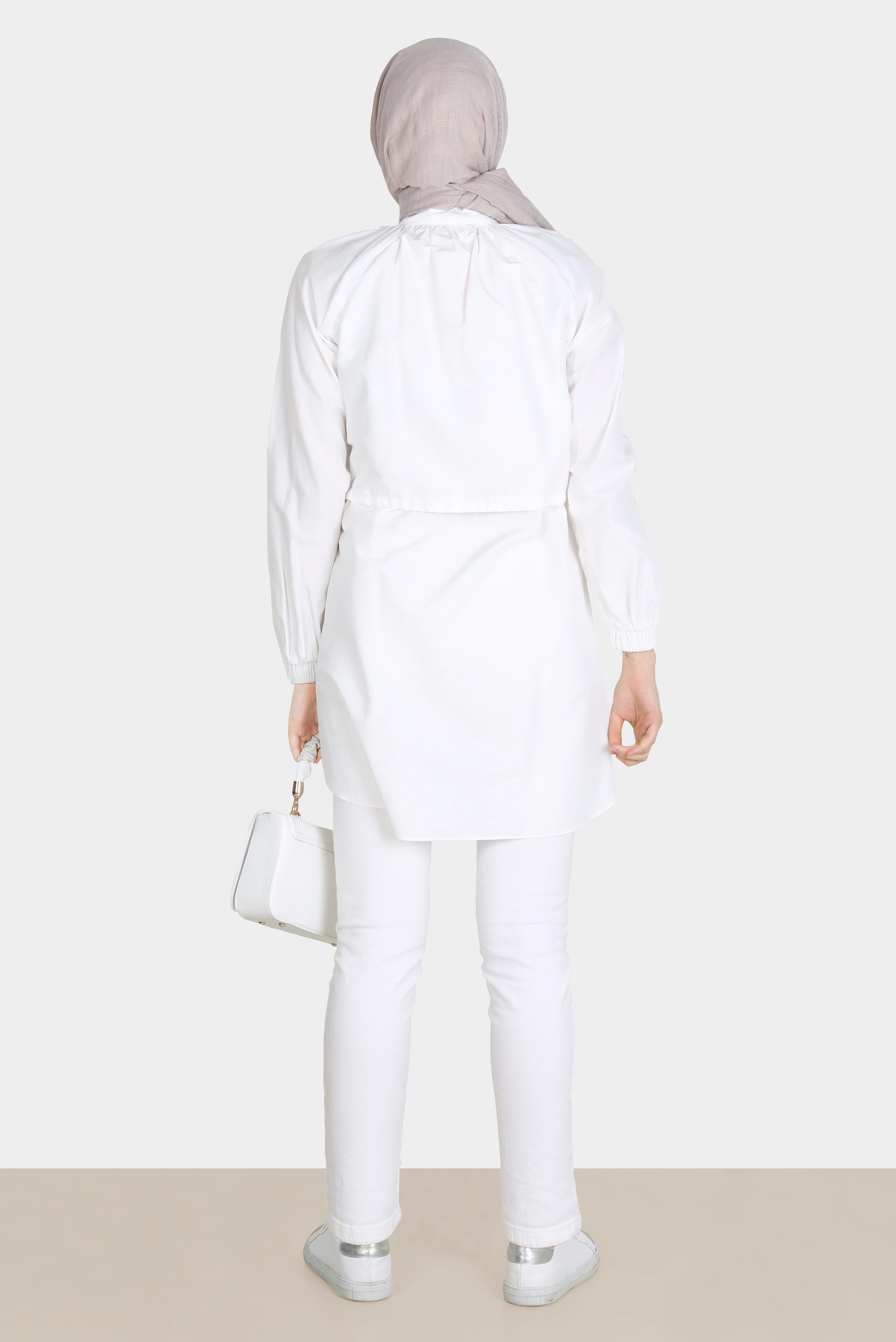 Tesettür giyim BEYAZ BELİ BÜZGÜLÜ DÜĞMELİ PAMUKLU TUNİK 42636 