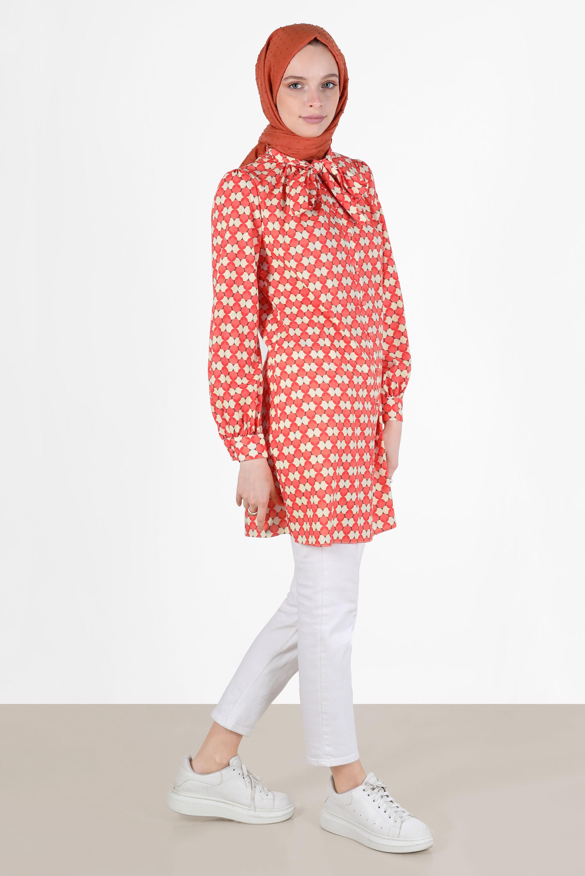 Tesettür giyim MERCAN BAĞLAMA DETAYLI DESENLİ TUNİK 42641-1 