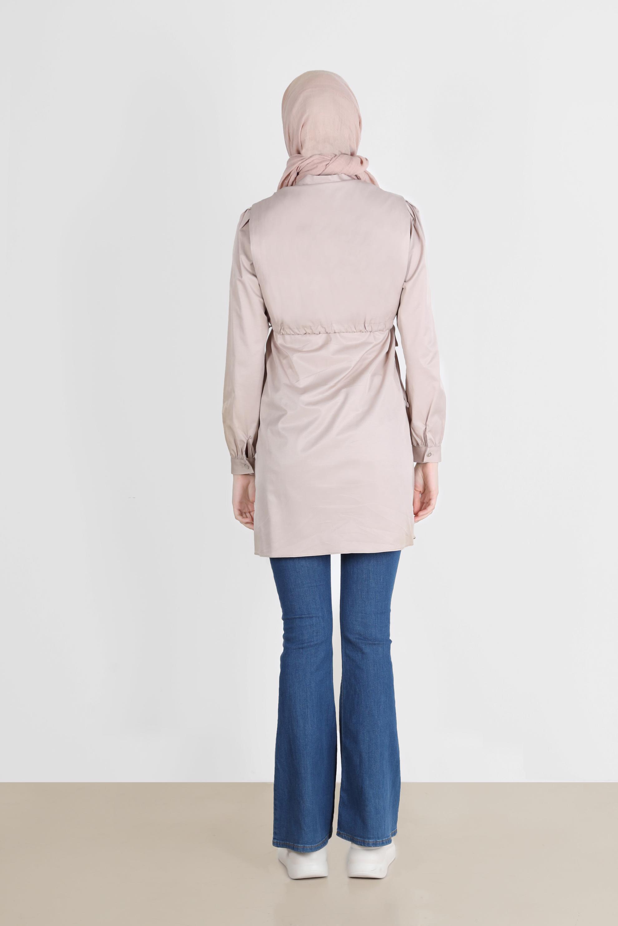 Tesettür giyim BEJ BELİ BÜZGÜLÜ DÜĞMELİ TUNİK 42664 