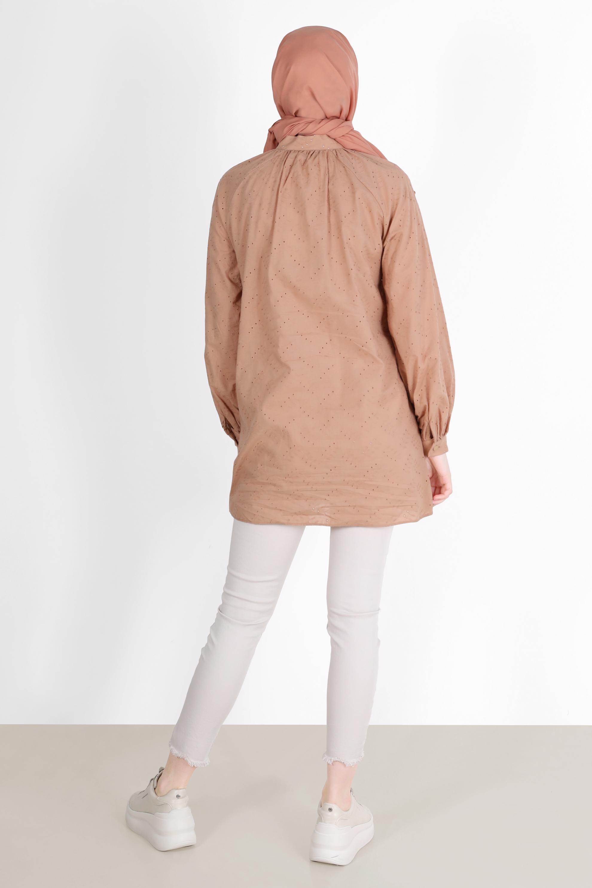 Tesettür giyim KAHVE BAĞLAMA DETAYLI DÜĞMELİ FİSTOLU PAMUKLU TUNİK 42682