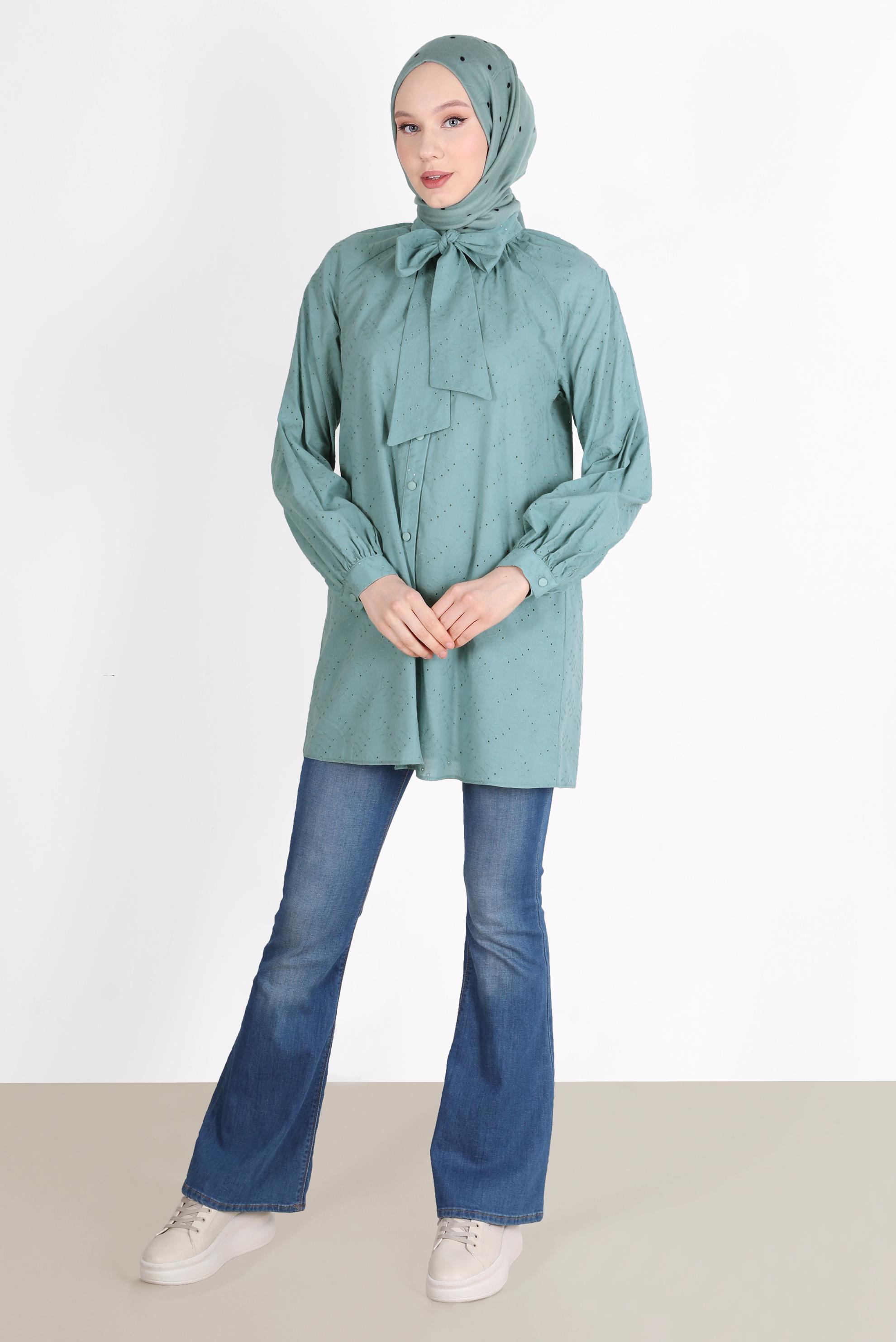 Tesettür giyim MAVİ BAĞLAMA DETAYLI DÜĞMELİ FİSTOLU PAMUKLU TUNİK 42682