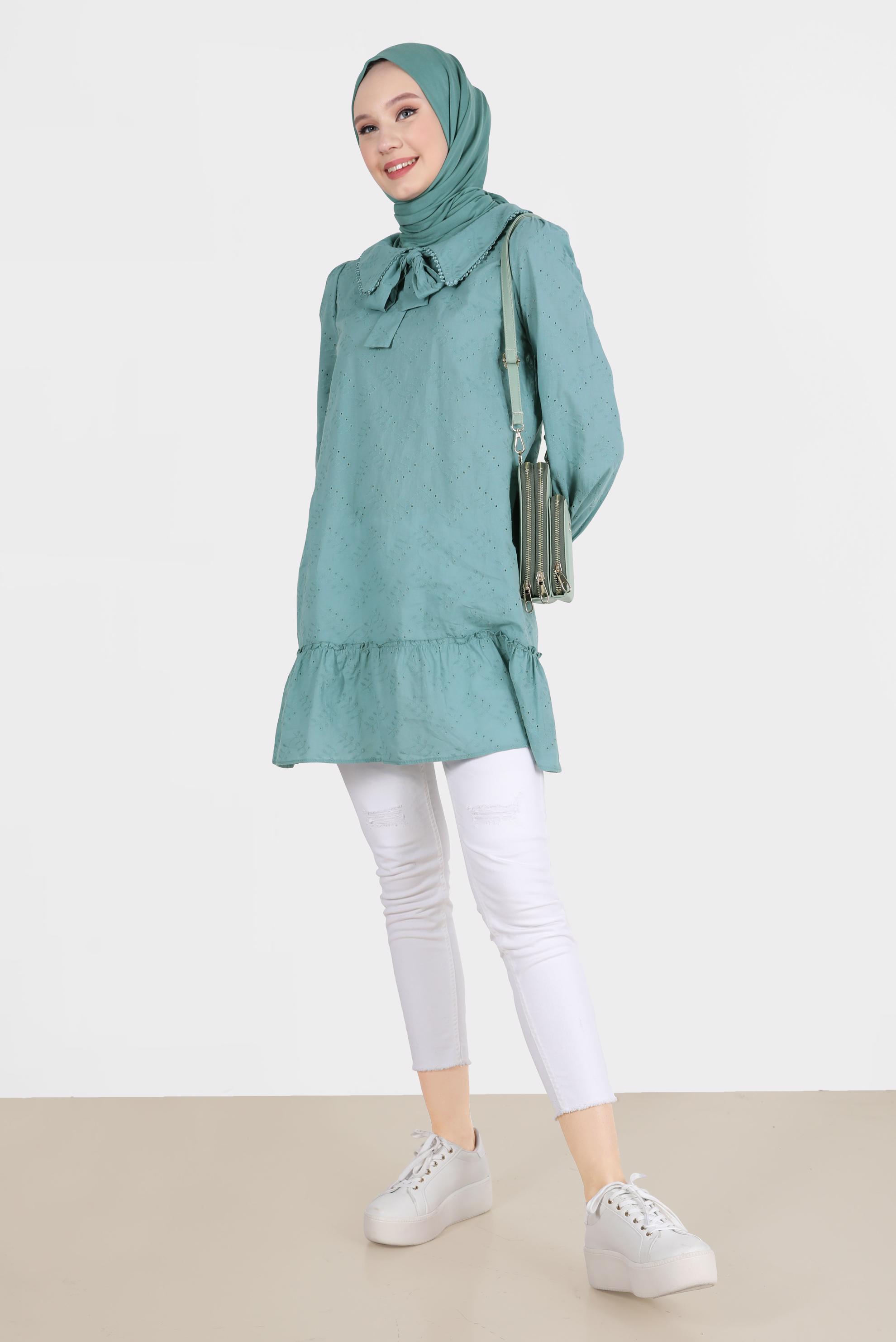 Tesettür giyim MAVİ YAKA DETAYLI FİSTOLU PAMUKLU TUNİK 42684 