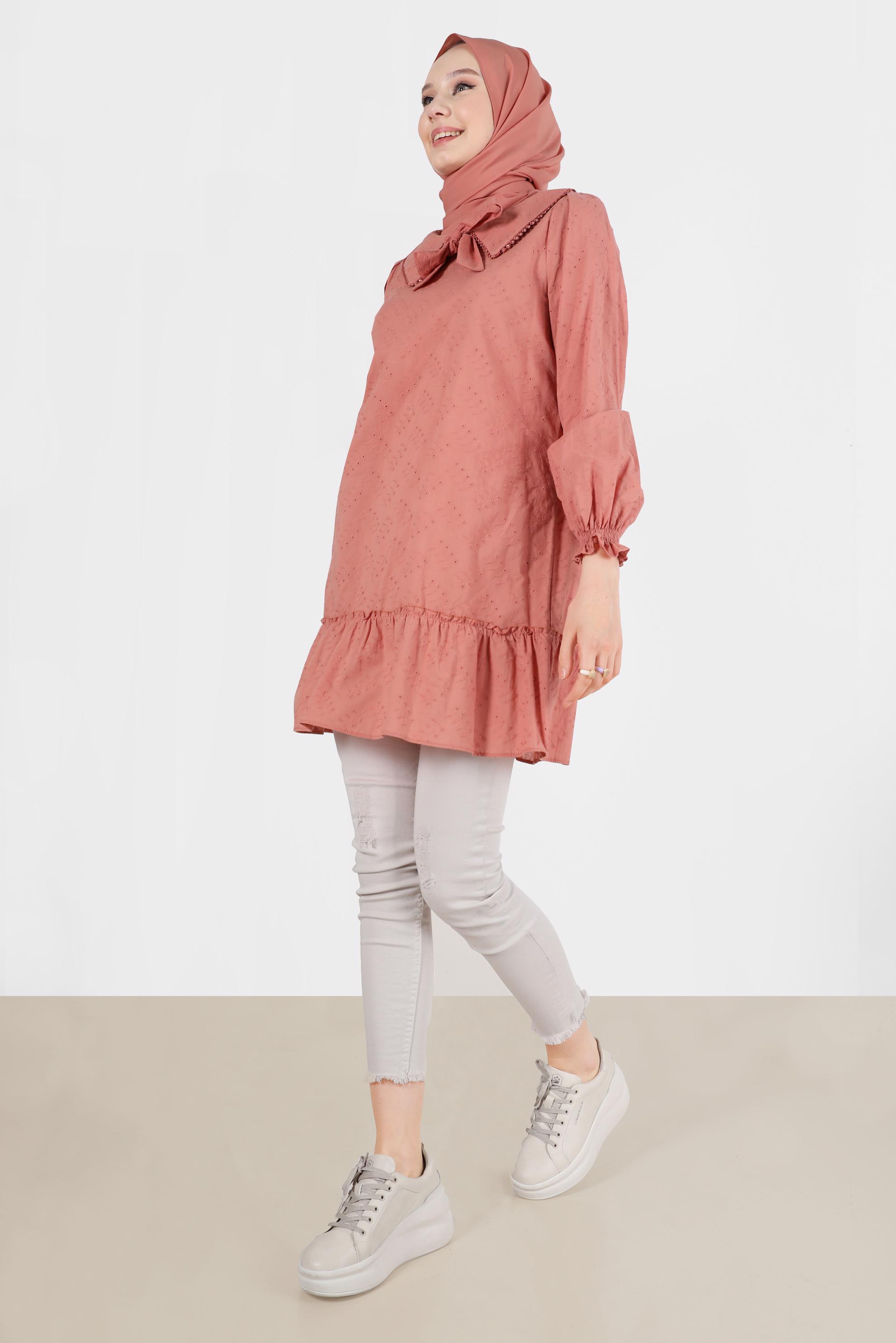 Tesettür giyim PEMBE YAKA DETAYLI FİSTOLU PAMUKLU TUNİK 42684 