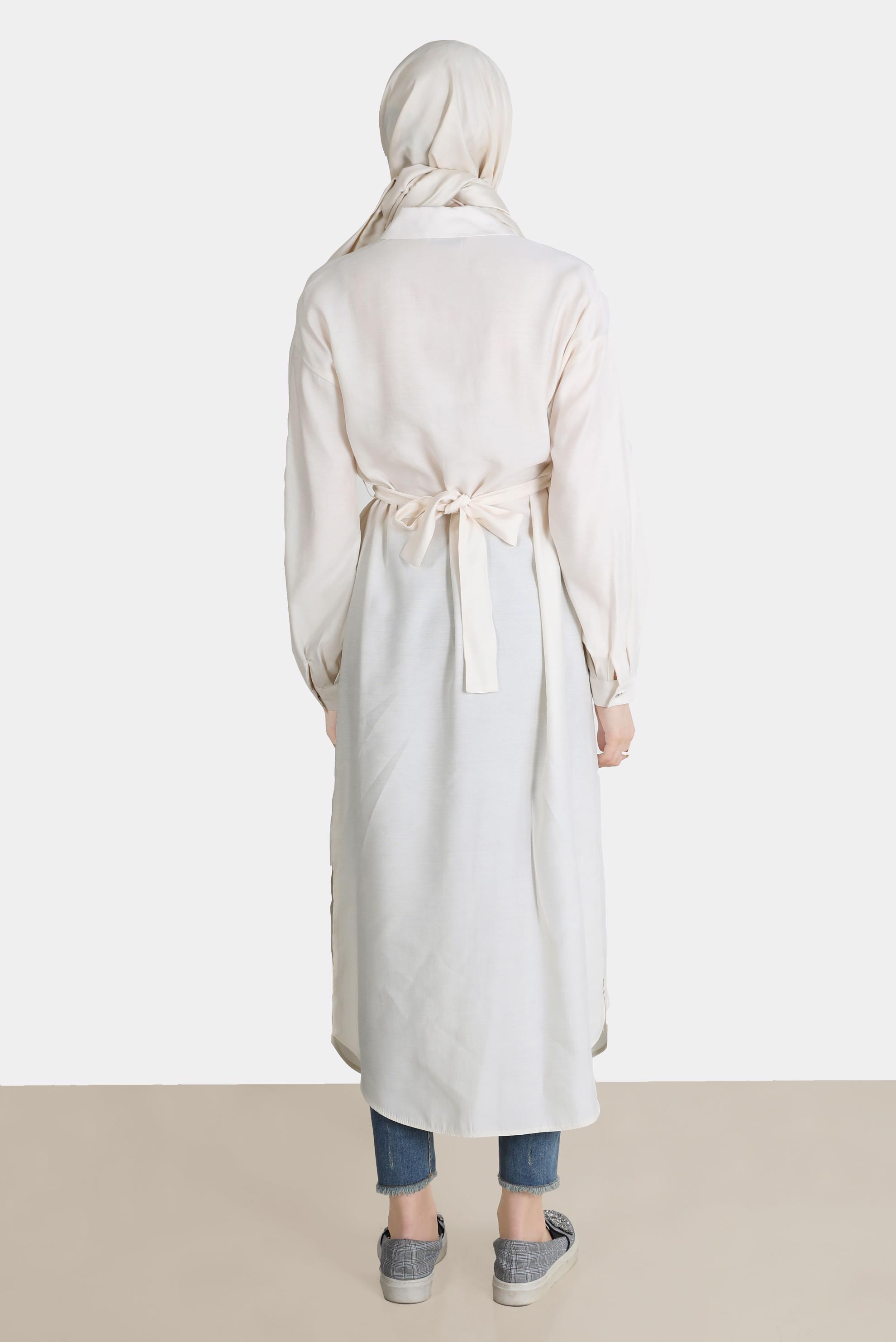 Tesettür giyim EKRU PİLE DETAYLI KUŞAKLI TUNİK 42702 