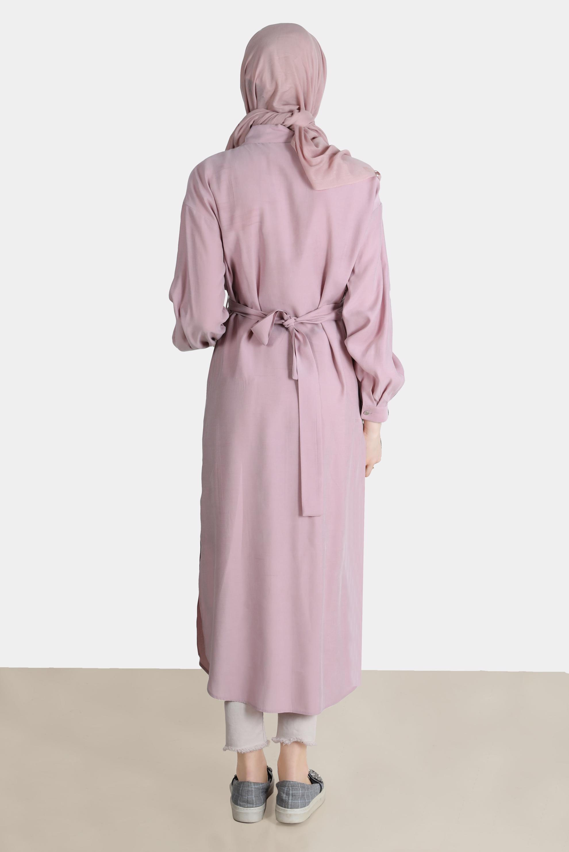 Tesettür giyim PUDRA PİLE DETAYLI KUŞAKLI TUNİK 42702 