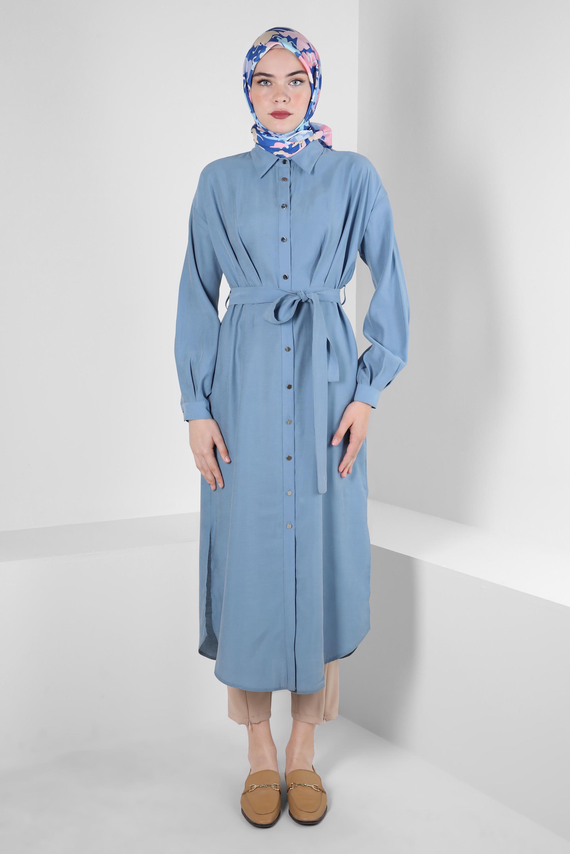 Tesettür giyim MAVİ PİLE DETAYLI KUŞAKLI TUNİK 42702 