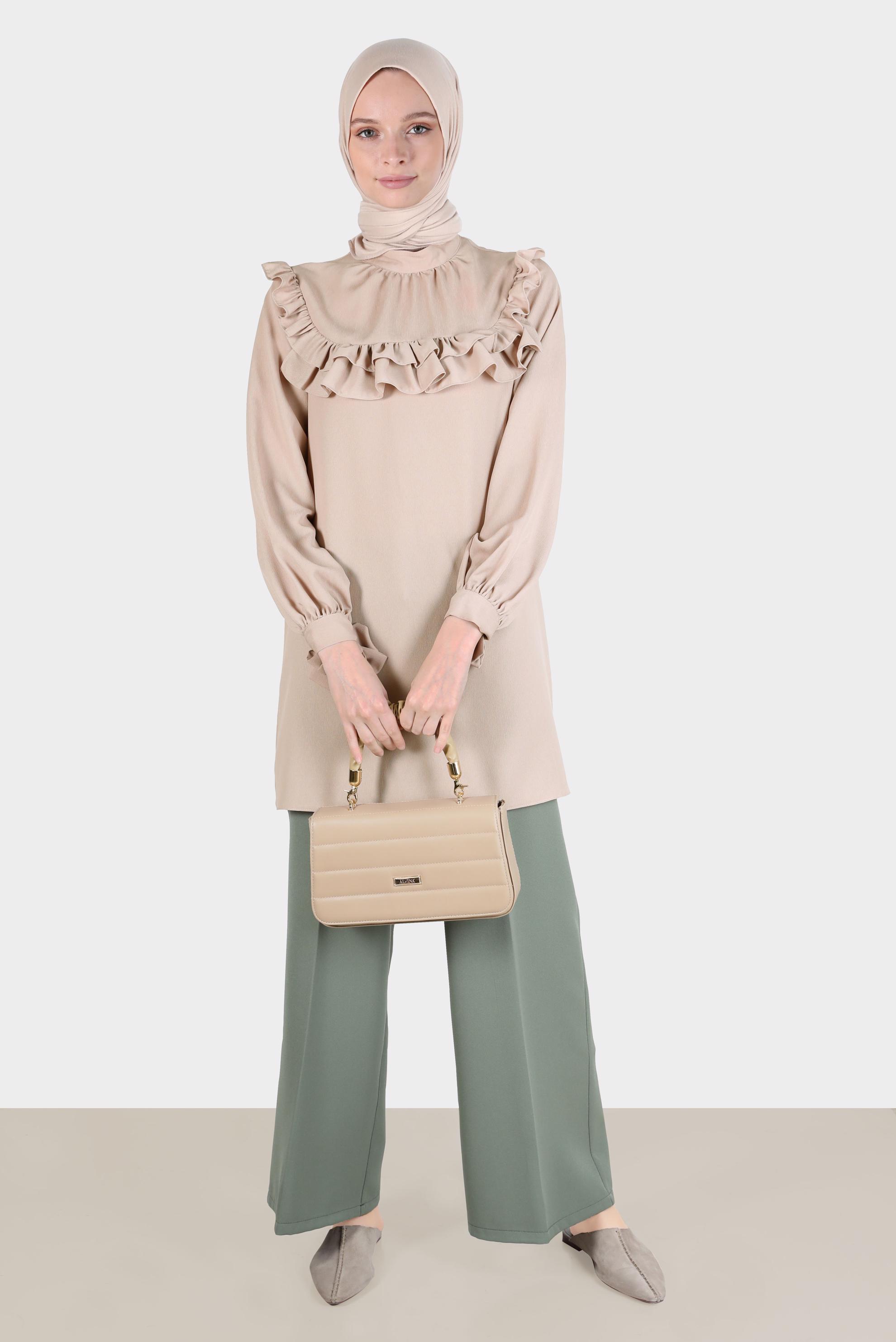 Tesettür giyim BEJ MANŞETLERİ BAĞLAMALI FIRFIRLI TUNİK 42718 