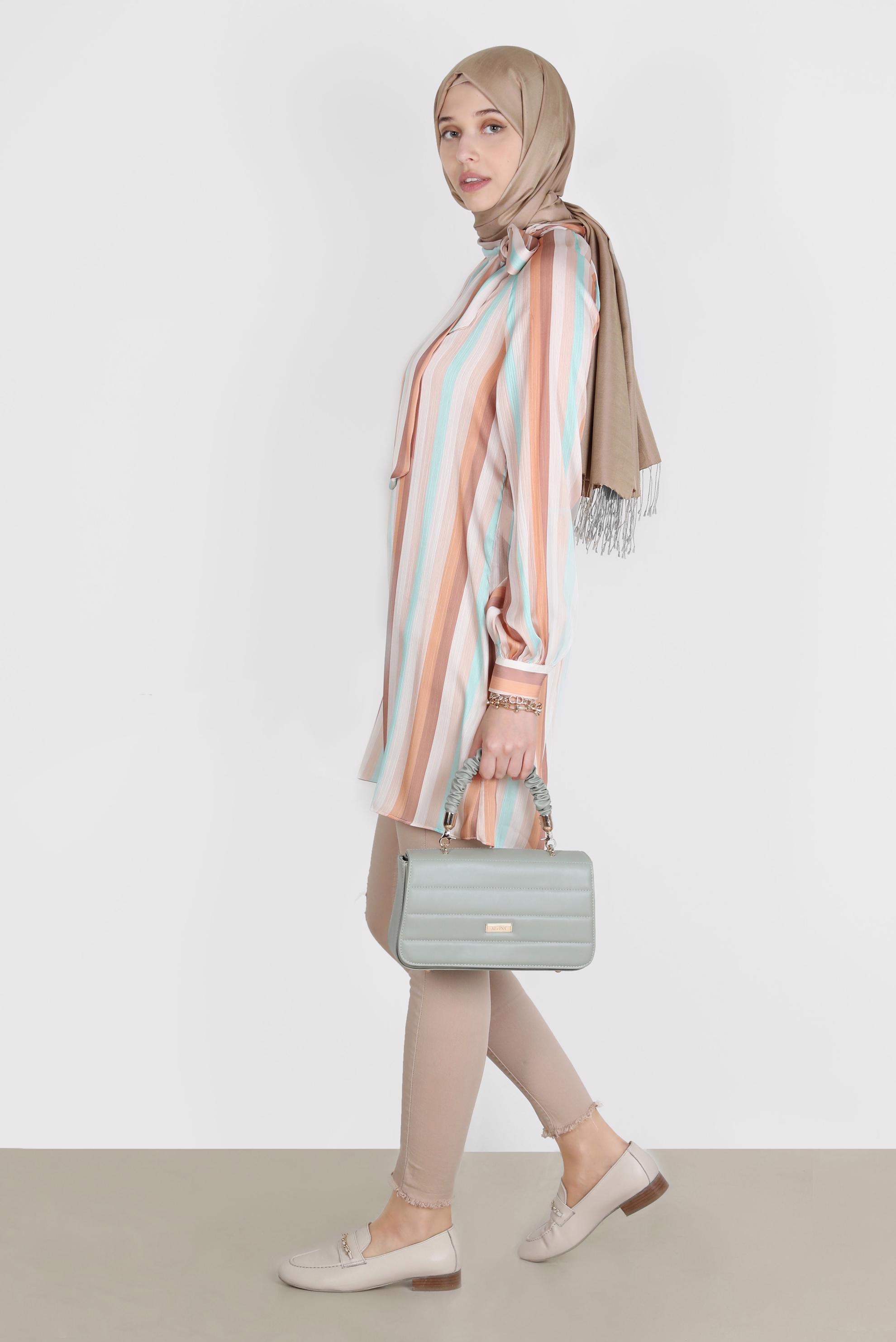 Tesettür giyim MAVİ RENKLİ ŞERİTLİ TUNİK 42736 