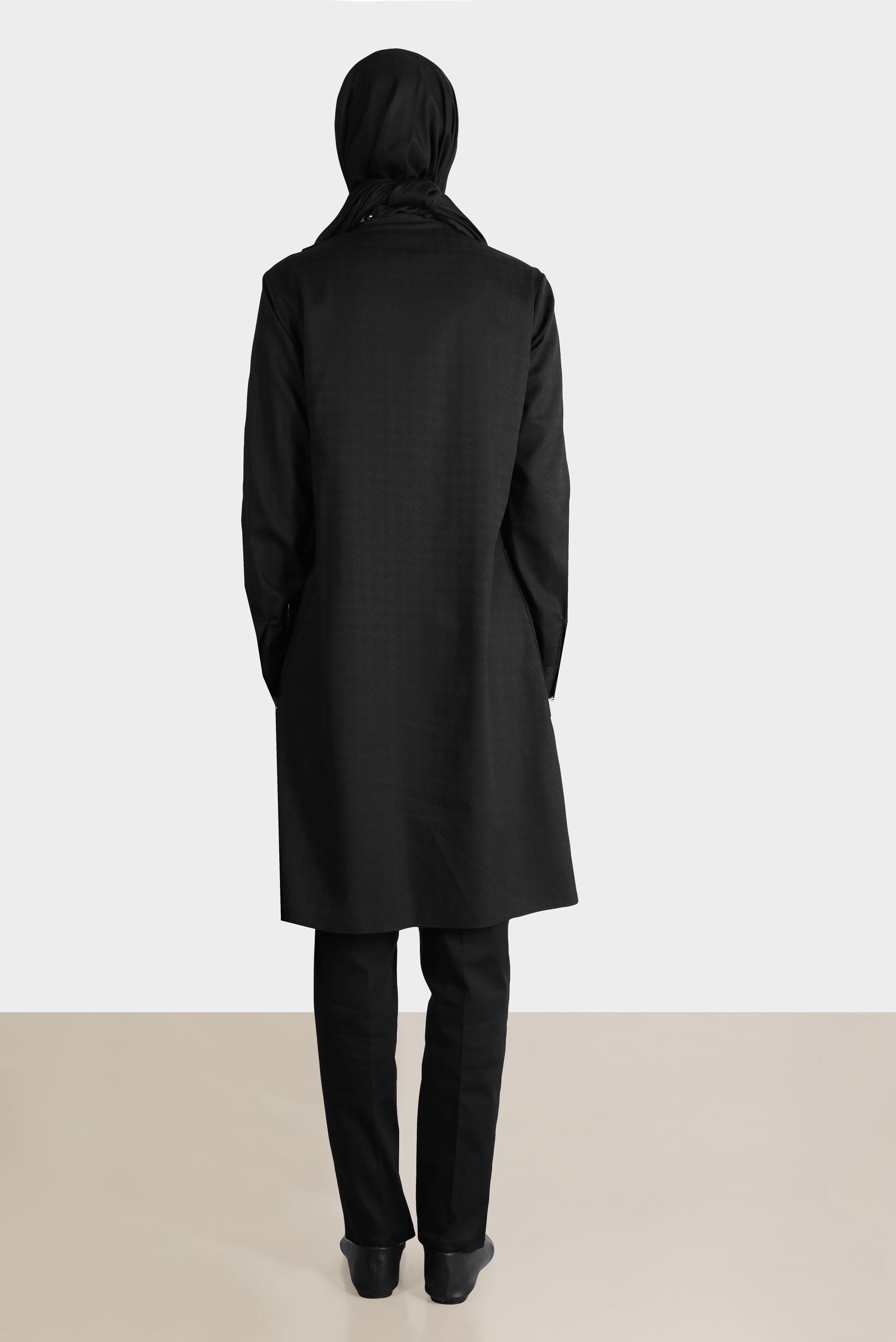 Tesettür giyim SİYAH KAZAYAĞI DESENLİ DÜĞMELİ TUNİK 42746 