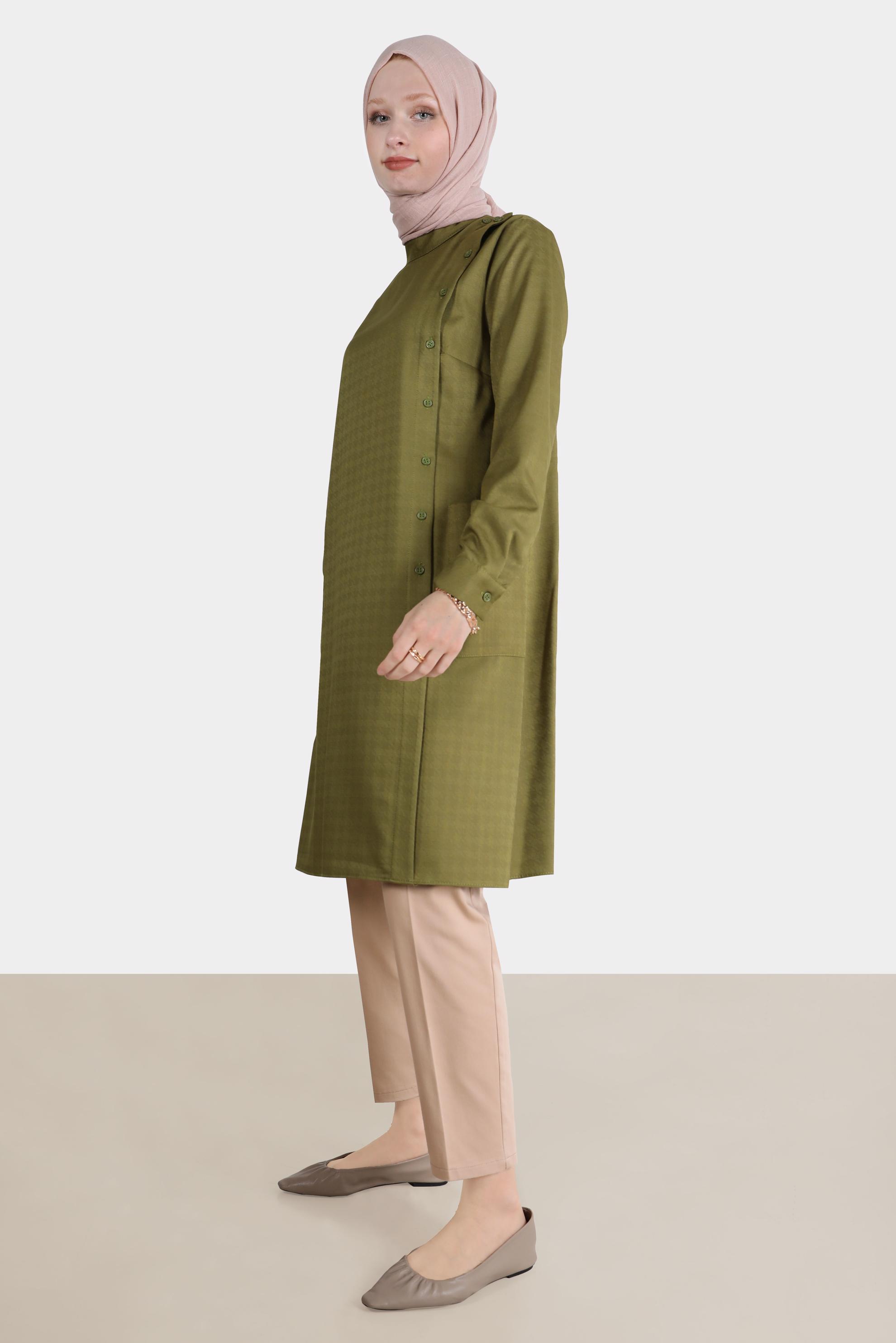 Tesettür giyim HAKİ KAZAYAĞI DESENLİ DÜĞMELİ TUNİK 42746 