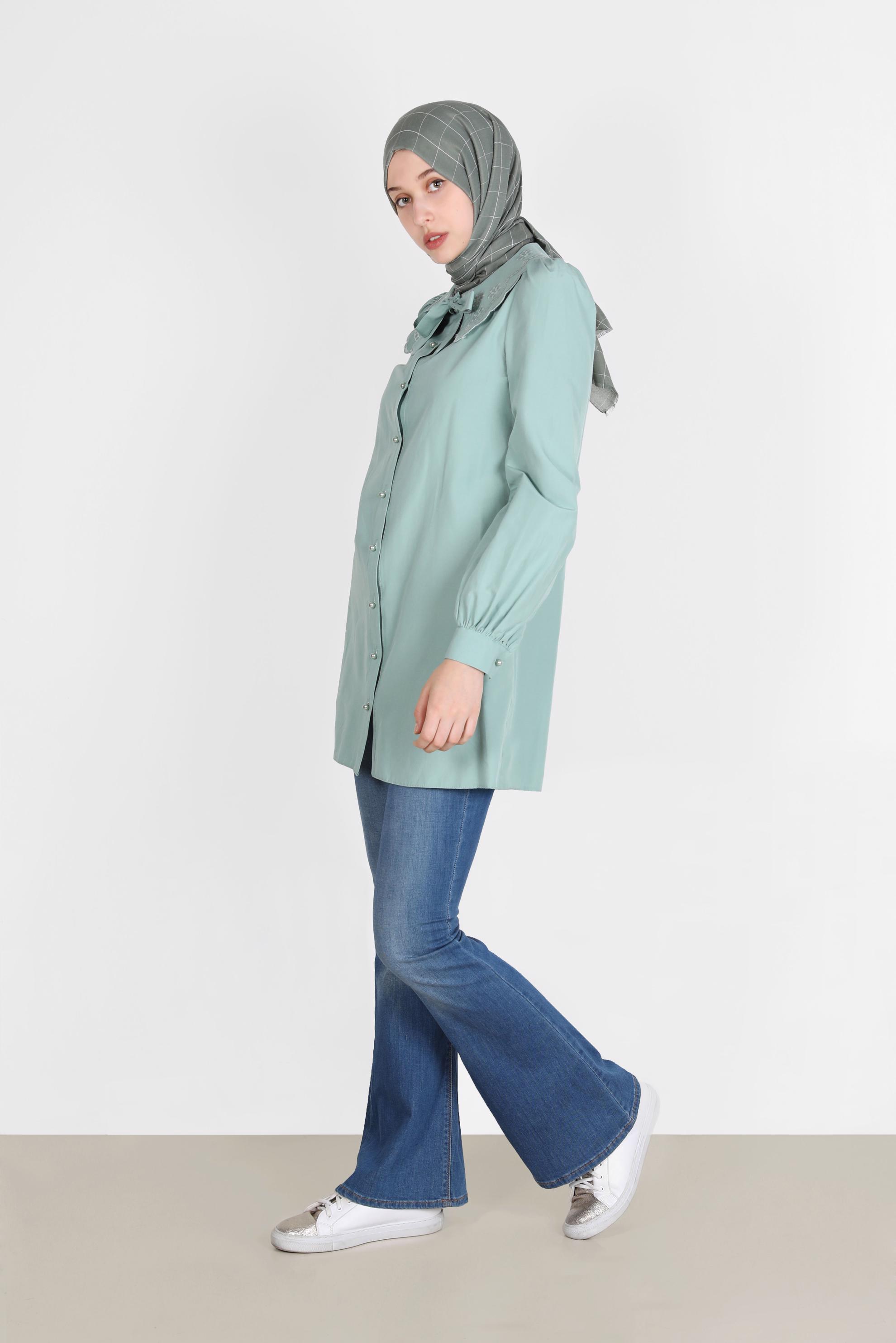 Tesettür giyim MAVİ BEBE YAKA DÜĞMELİ PAMUKLU TUNİK 42748 