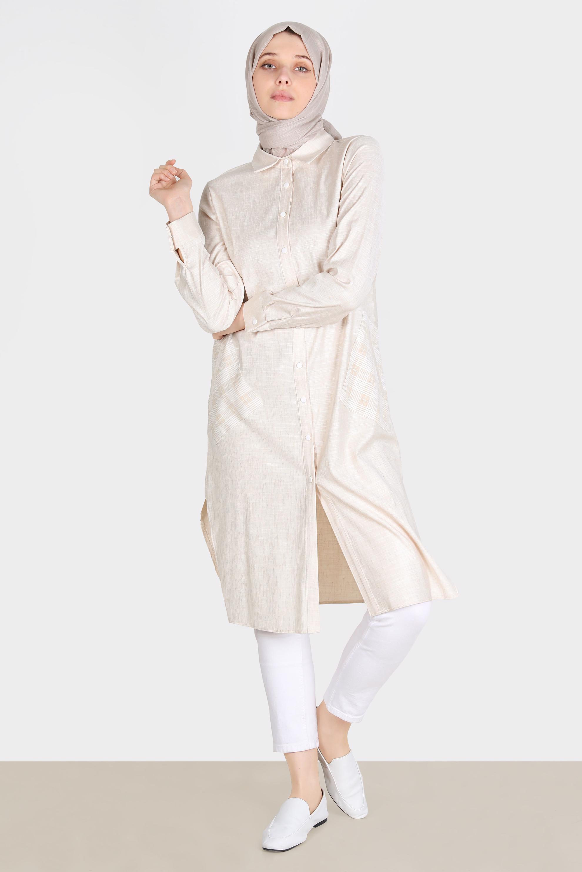 Tesettür giyim BEJ KETEN GÖRÜNÜMLÜ DÜĞMELİ TUNİK 42779