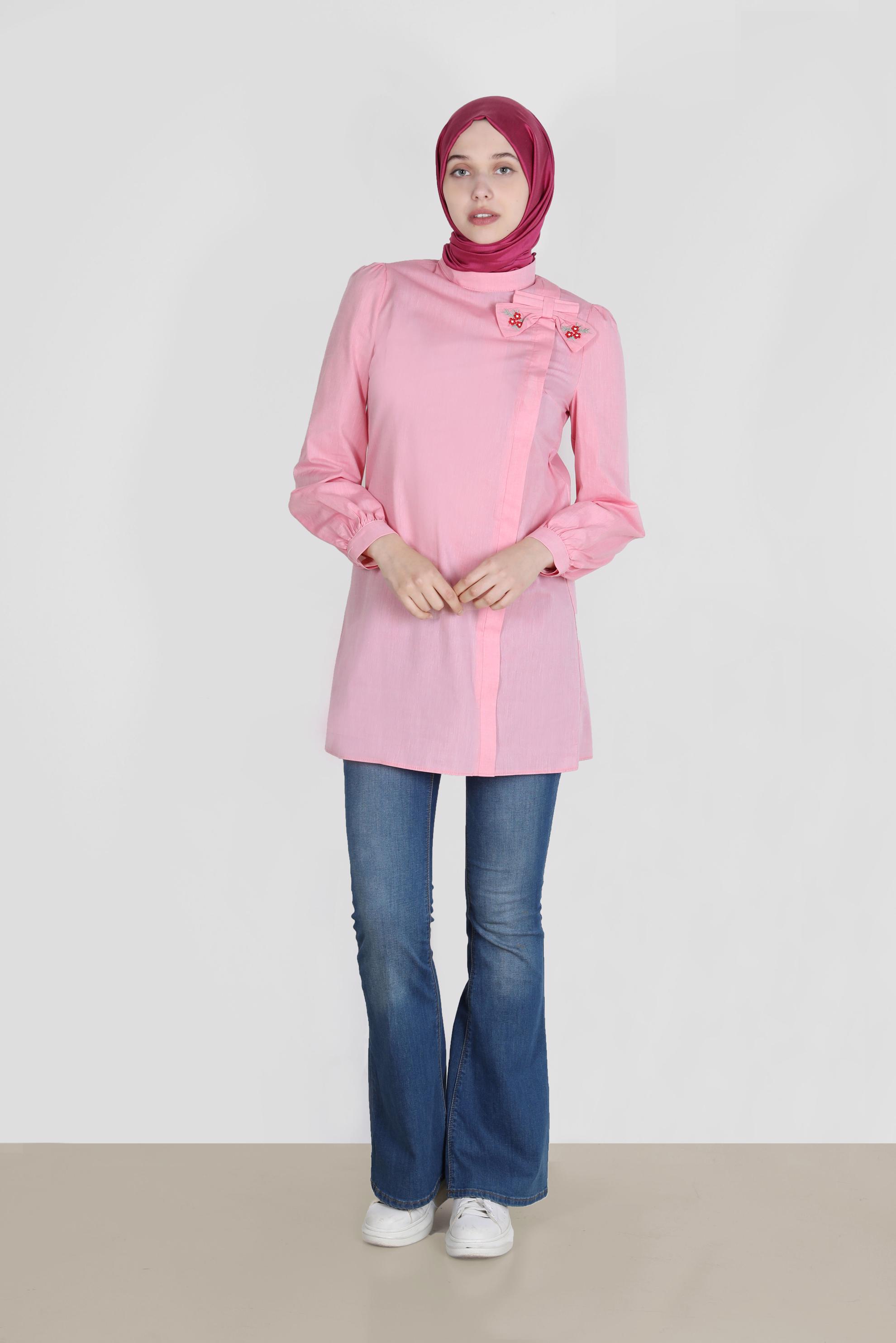 Tesettür giyim KIRMIZI NAKIŞLI FİYONK DETAYLI TUNİK 42780 