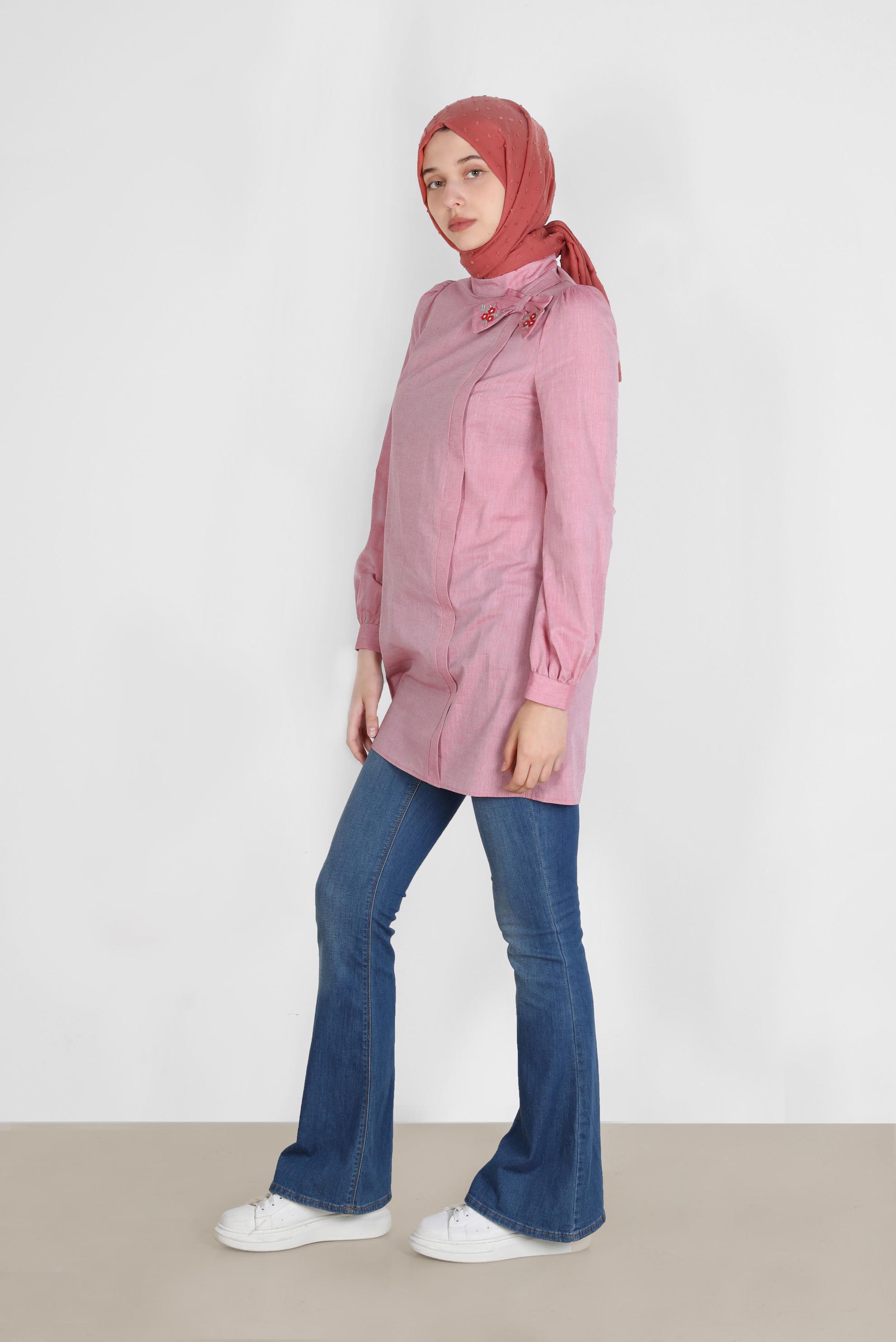 Tesettür giyim KIRMIZI NAKIŞLI FİYONK DETAYLI TUNİK 42780 