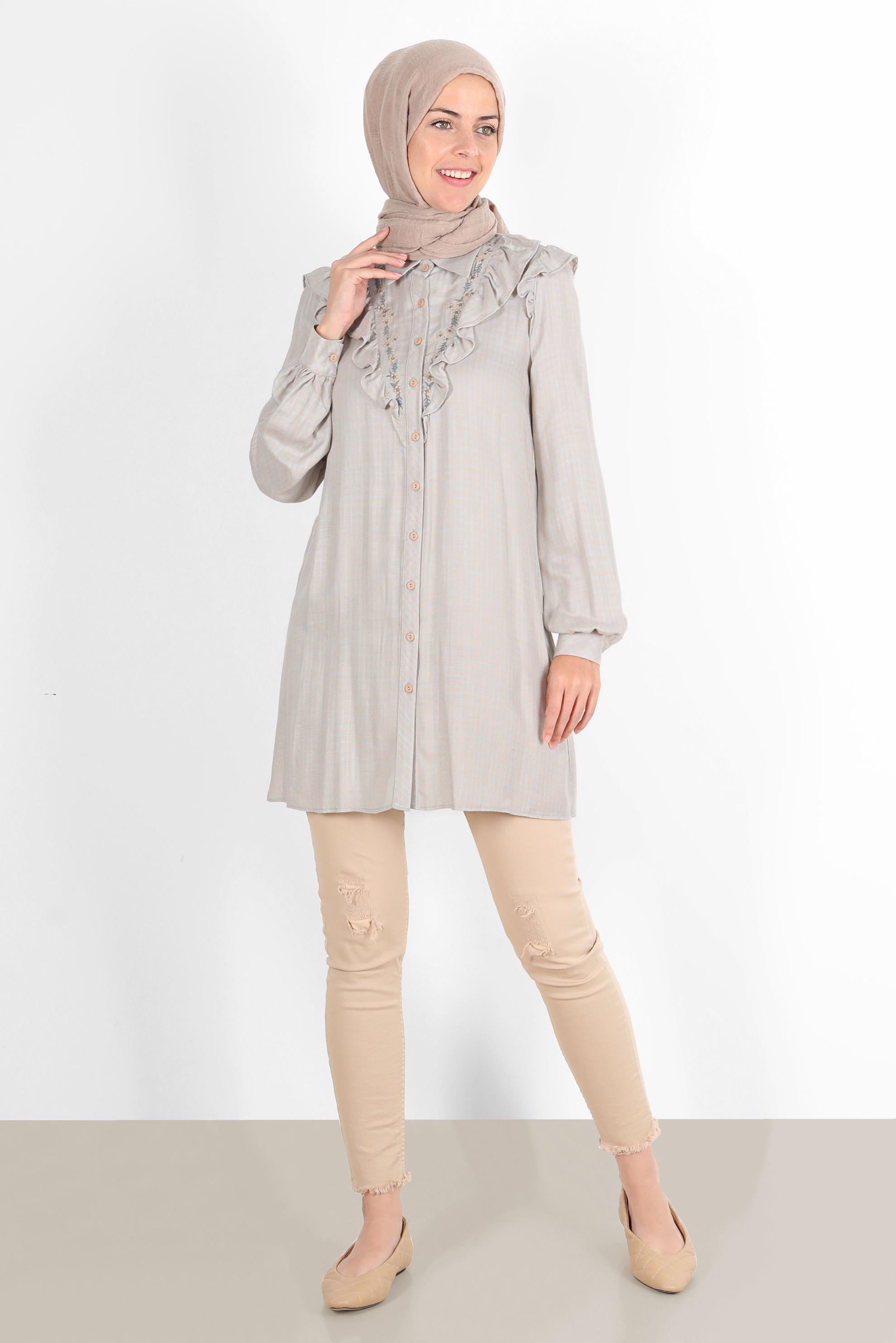 Tesettür giyim BEJ KENDİNDEN DESENLİ NAKIŞLI FIRFIRLI TUNİK 42787 