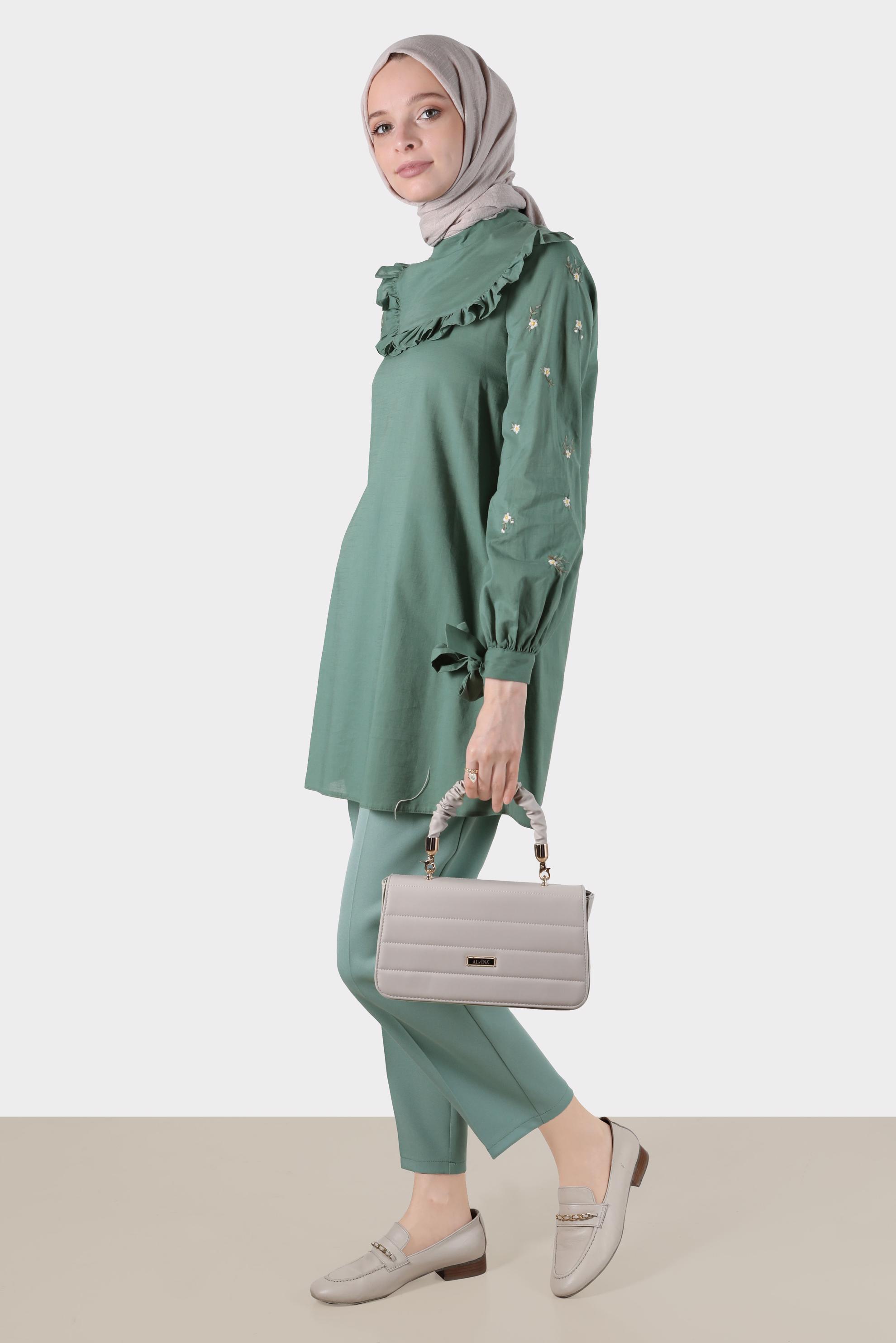 Tesettür giyim YEŞİL KOLLARI ÇİÇEKLİ FIRFIRLI TUNİK 42788 