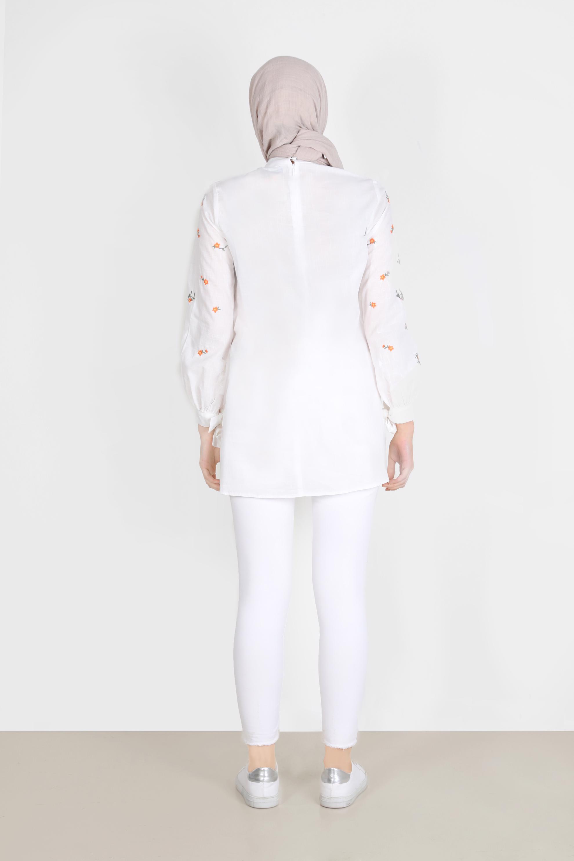 Tesettür giyim BEYAZ KOLLARI ÇİÇEKLİ FIRFIRLI TUNİK 42788 