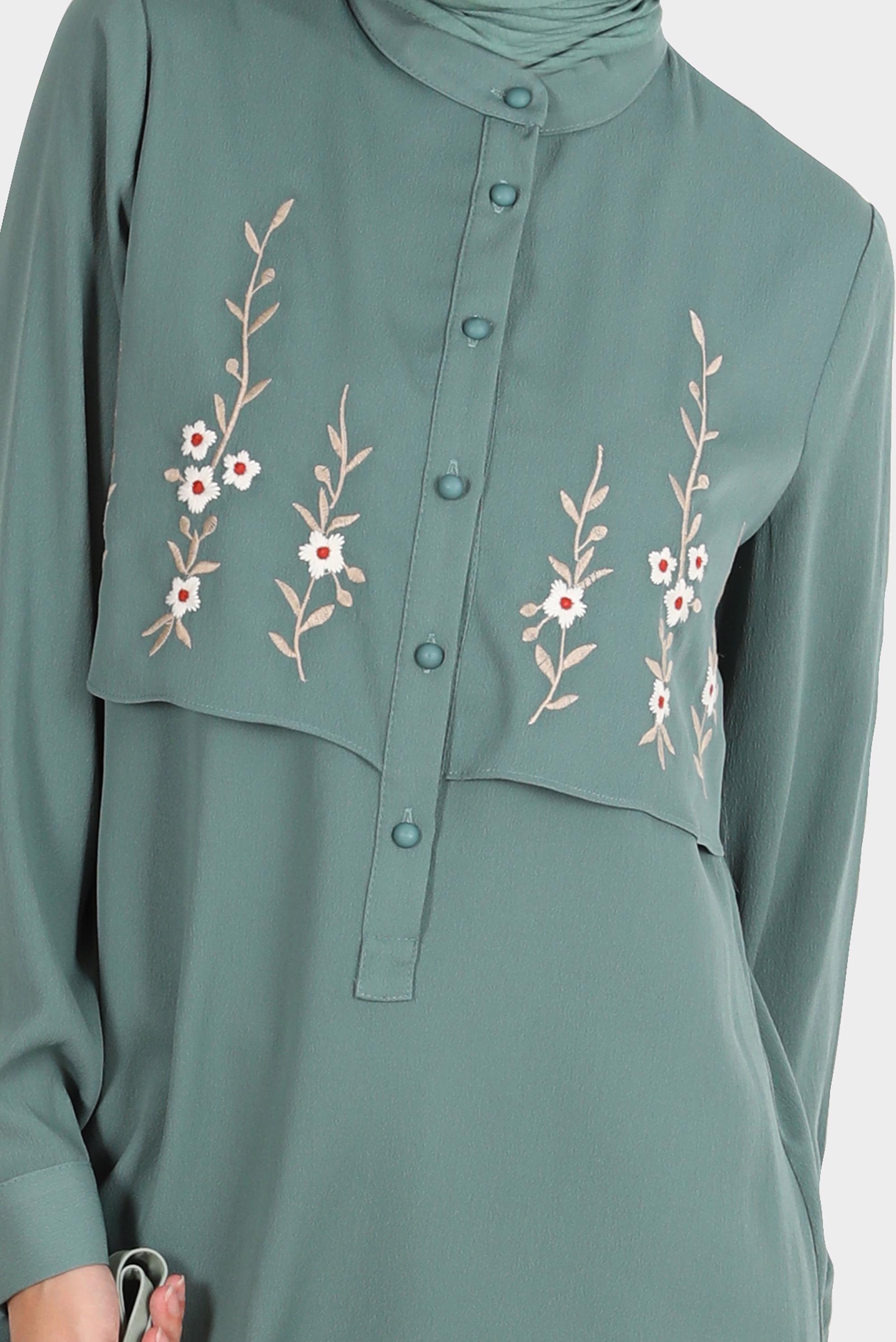Tesettür giyim YEŞİL ÇİÇEK NAKIŞLI DÜĞMELİ AEROBİN TUNİK 42797 
