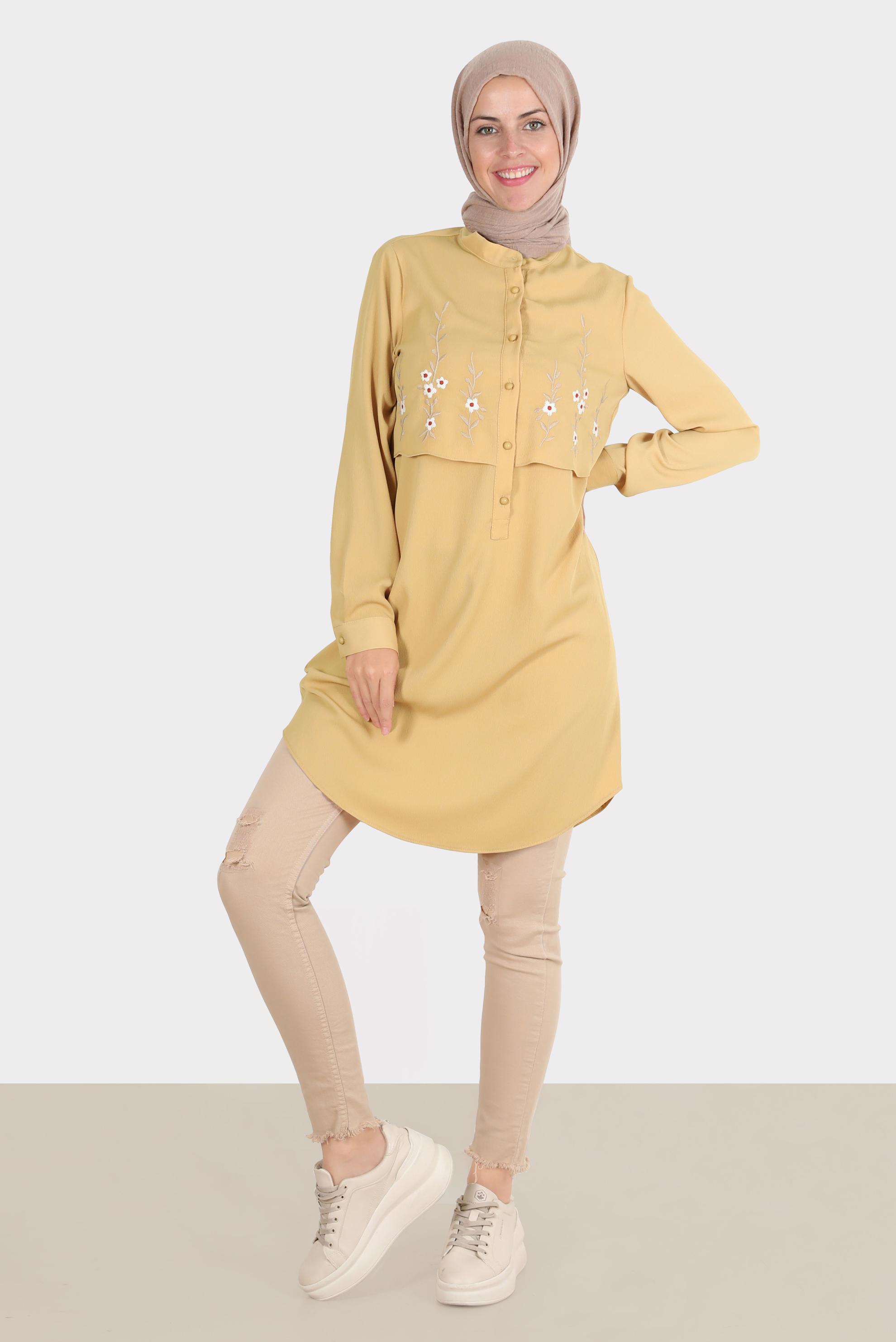 Tesettür giyim SARI ÇİÇEK NAKIŞLI DÜĞMELİ AEROBİN TUNİK 42797 