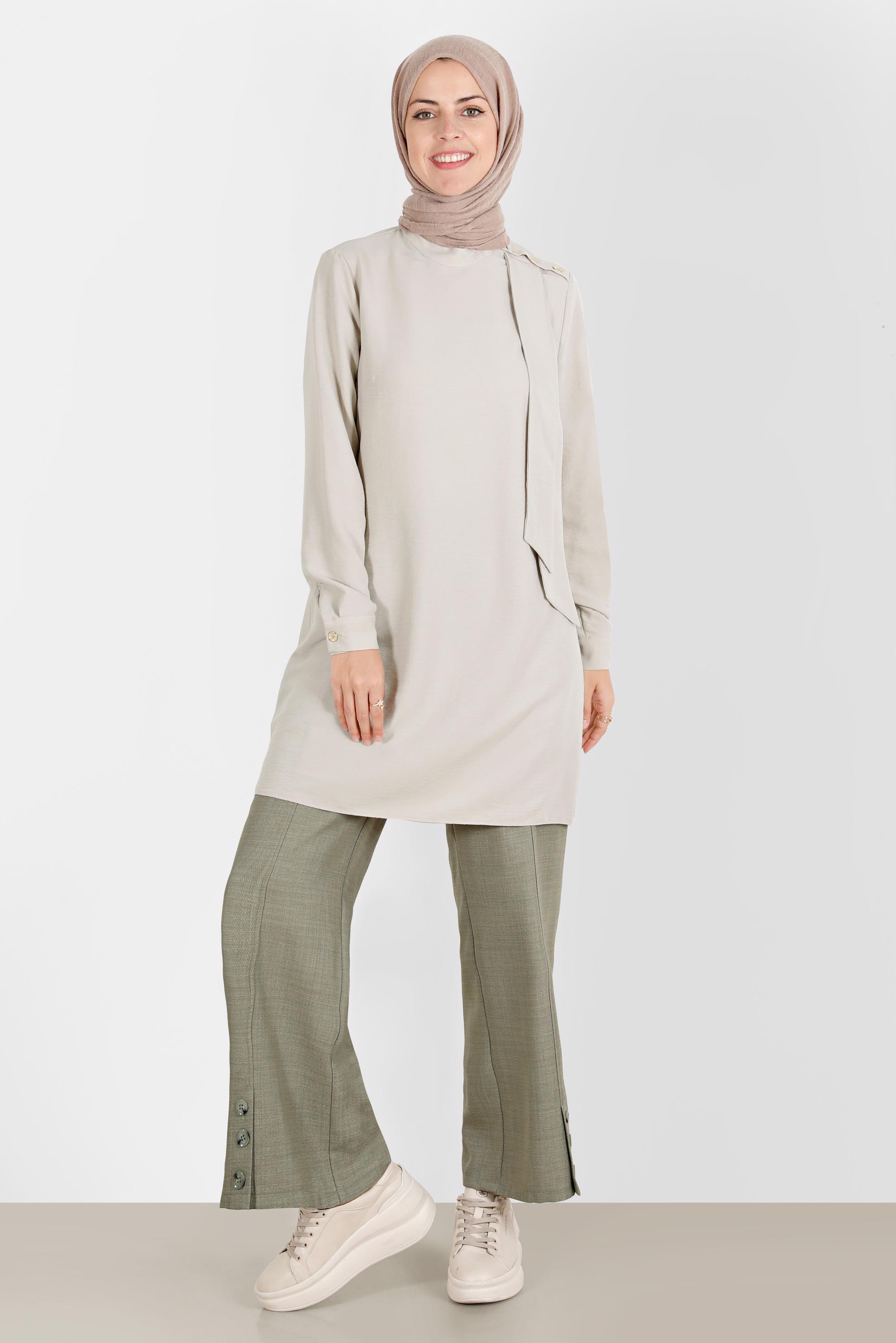 Tesettür giyim BEJ FULAR DETAYLI DÜĞMELİ TUNİK 42817 