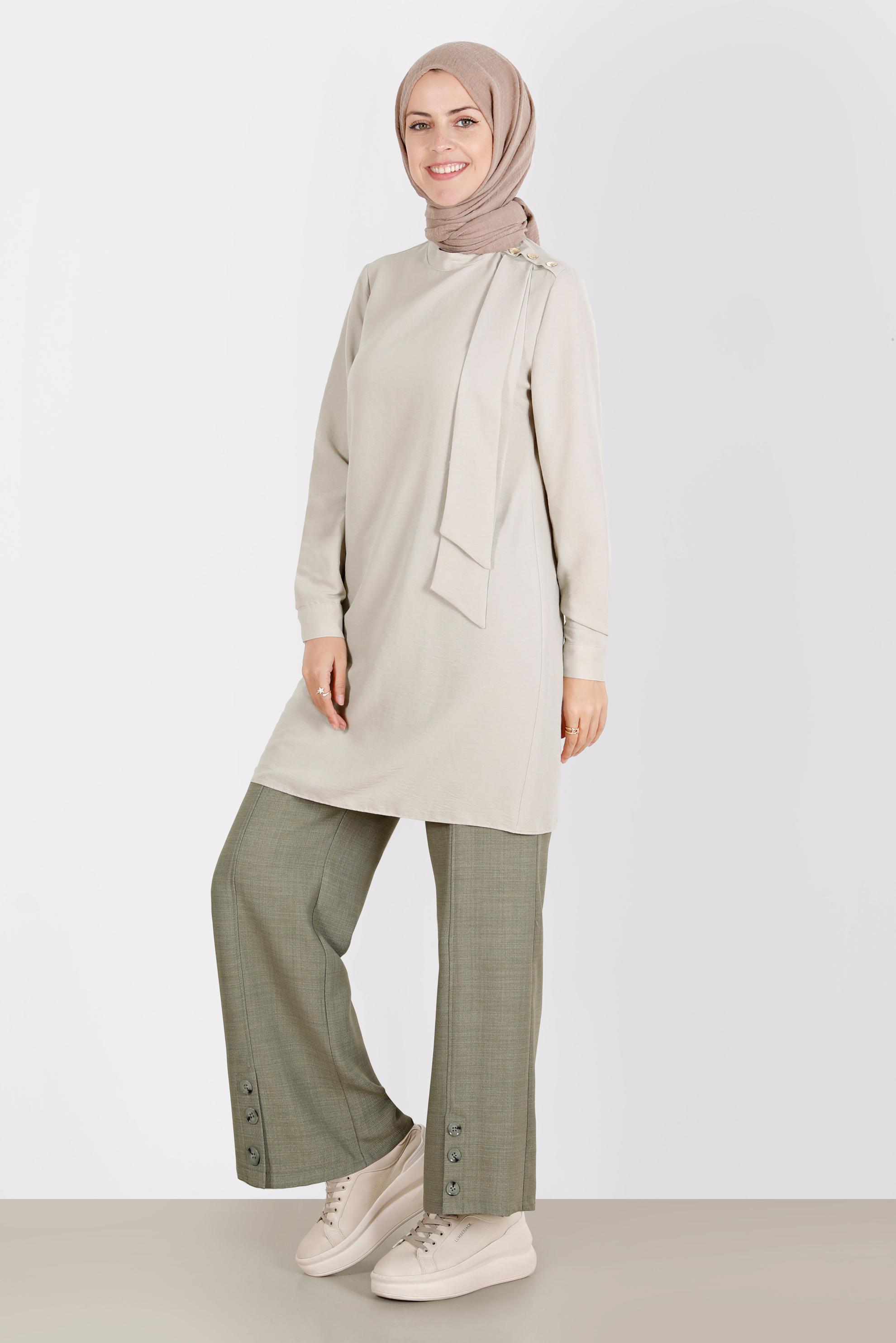 Tesettür giyim BEJ FULAR DETAYLI DÜĞMELİ TUNİK 42817 