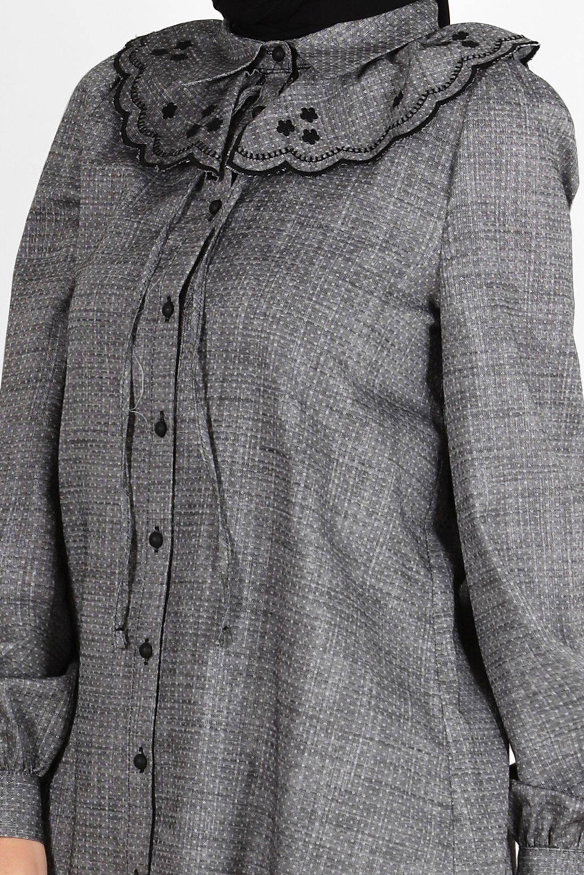 Tesettür giyim SİYAH YAKA DETAYLI DÜĞMELİ PAMUKLU TUNİK 42821 