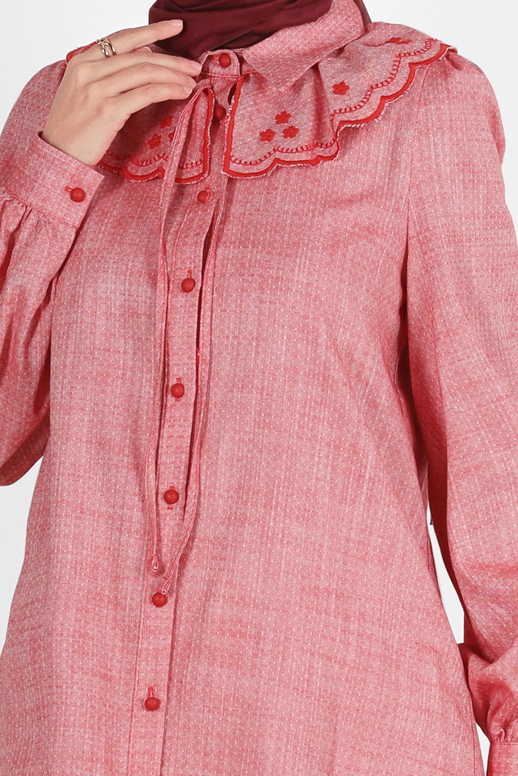 Tesettür giyim KIRMIZI YAKA DETAYLI DÜĞMELİ PAMUKLU TUNİK 42821 