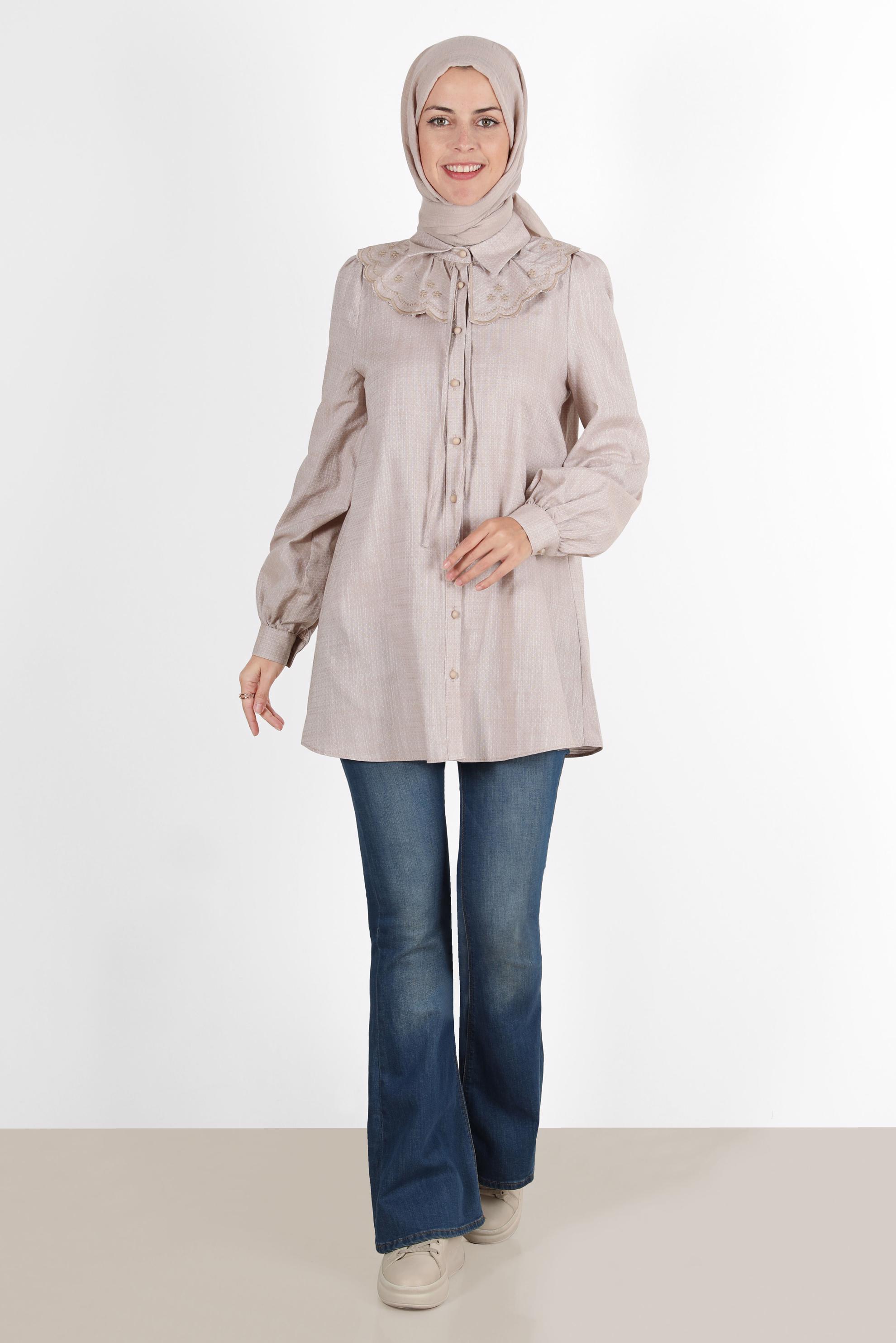 Tesettür giyim KUM YAKA DETAYLI DÜĞMELİ PAMUKLU TUNİK 42821 