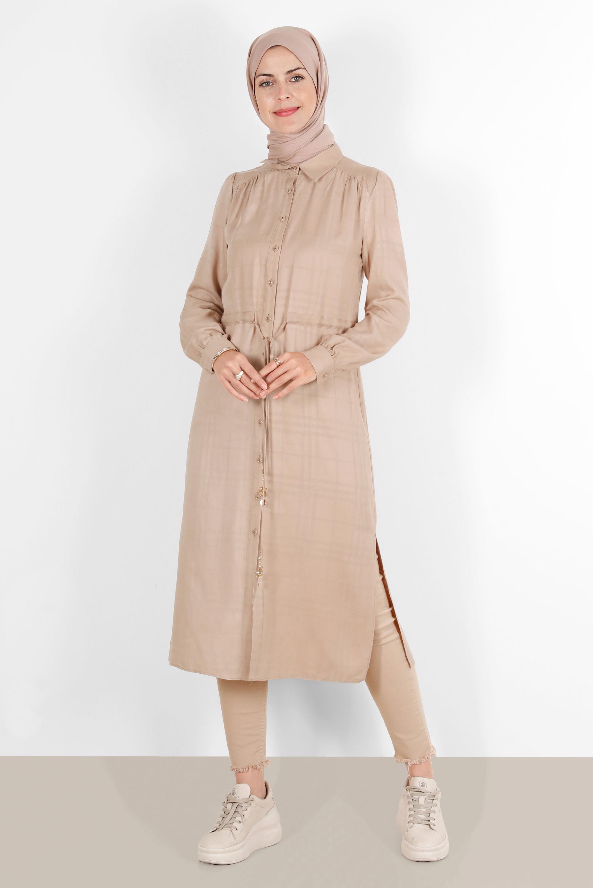 Tesettür giyim BEJ BELİ BÜZGÜLÜ EKOSE TUNİK 42823 