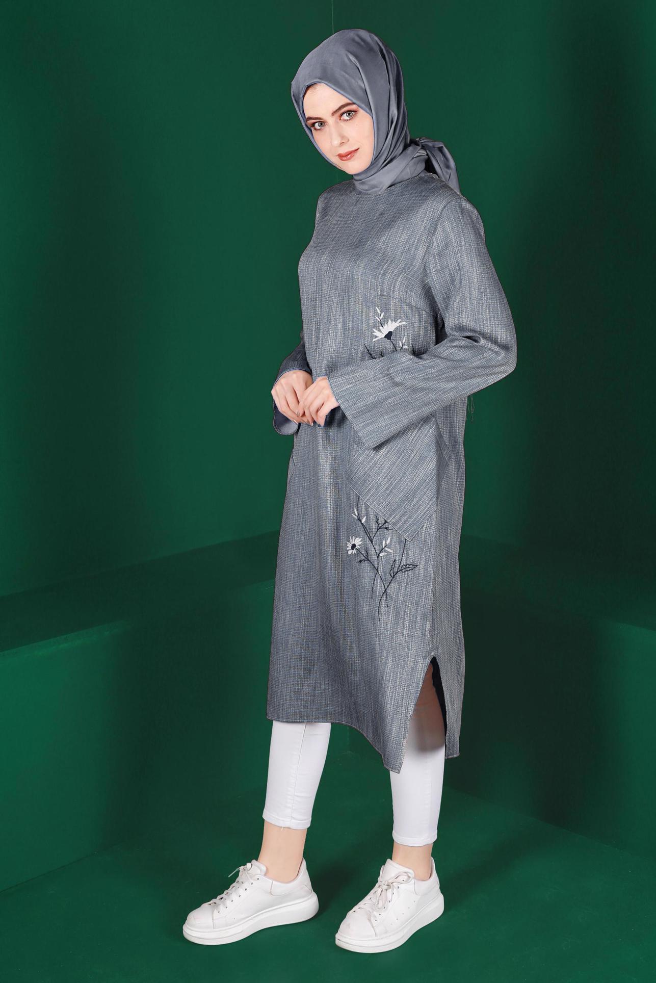 Tesettür giyim LACİVERT ÇİÇEK NAKIŞLI CEPLİ TUNİK 42834 