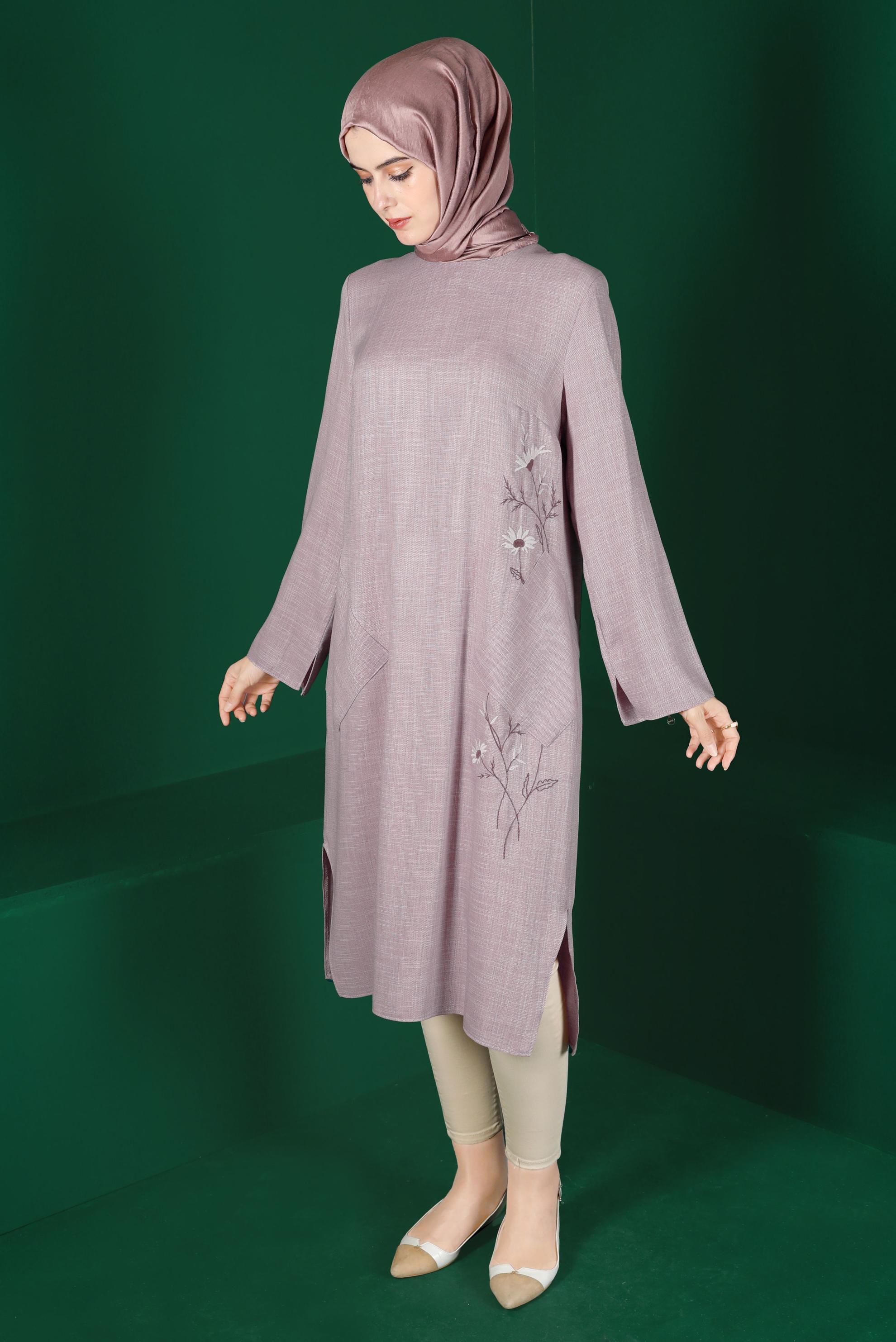 Tesettür giyim PUDRA ÇİÇEK NAKIŞLI CEPLİ TUNİK 42834 