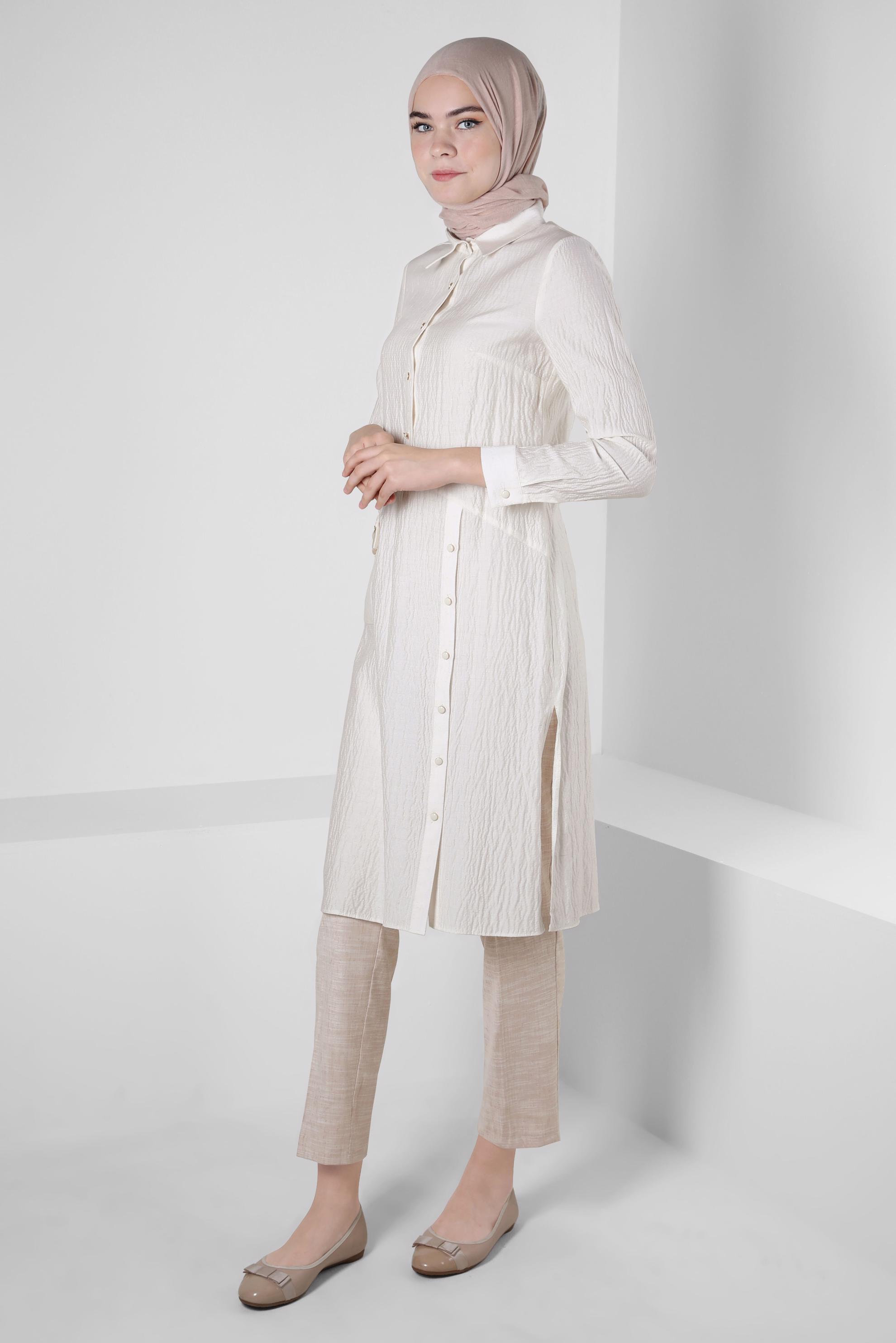 Tesettür giyim EKRU ZİNCİR DETAYLI TUNİK 42841