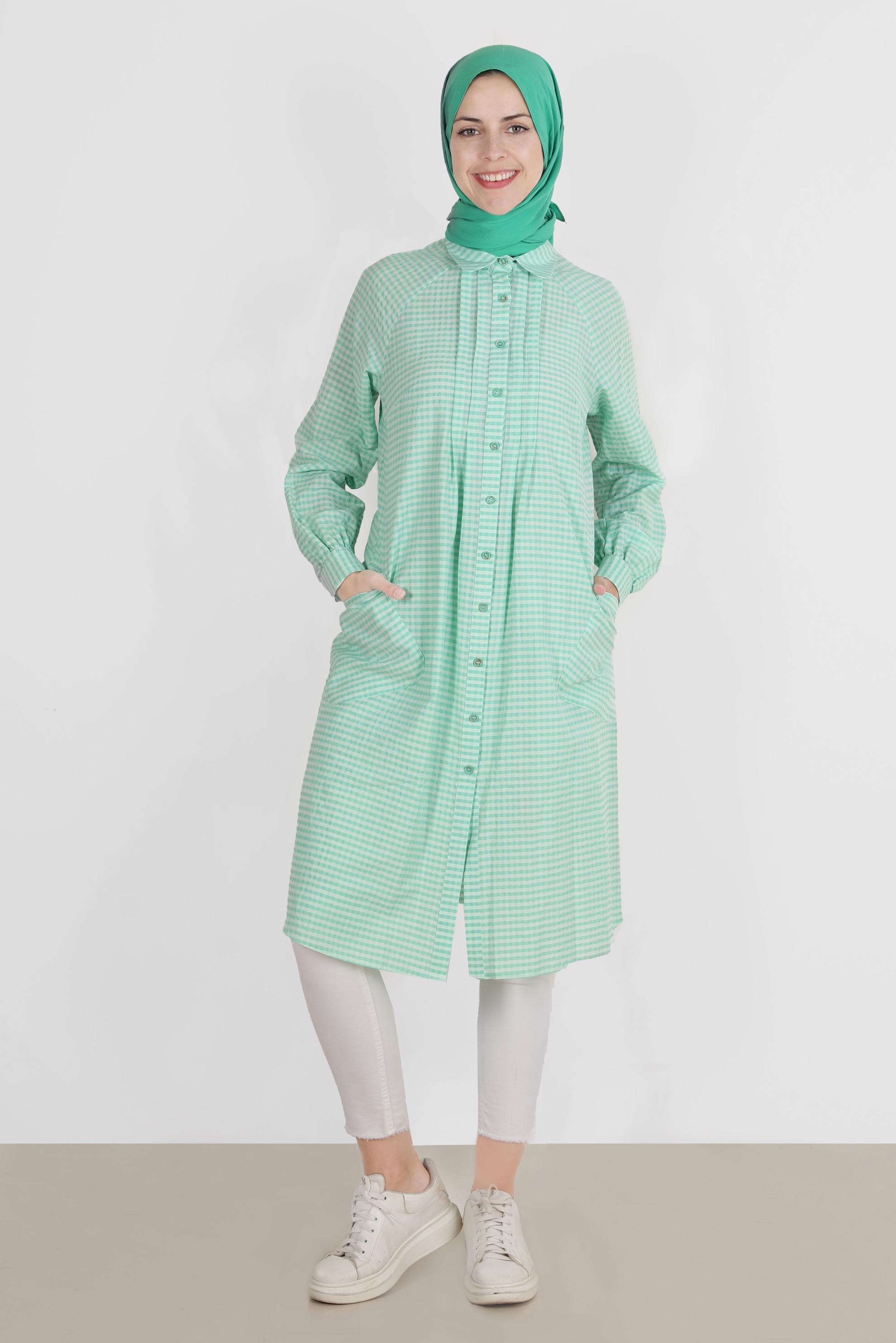 Tesettür giyim YEŞİL PÖTİKARE DESEN BOYDAN DÜĞMELİ TUNİK 42871 