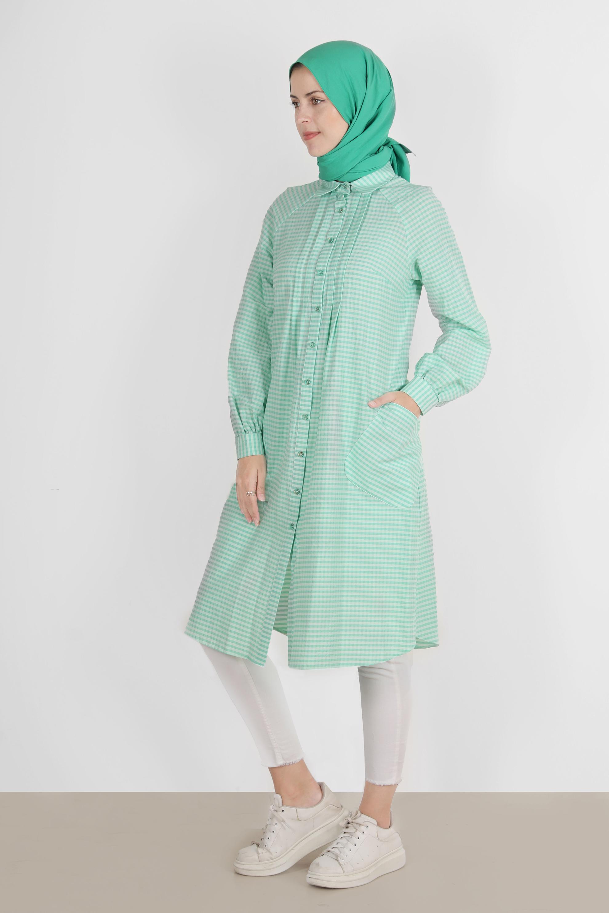 Tesettür giyim YEŞİL PÖTİKARE DESEN BOYDAN DÜĞMELİ TUNİK 42871 