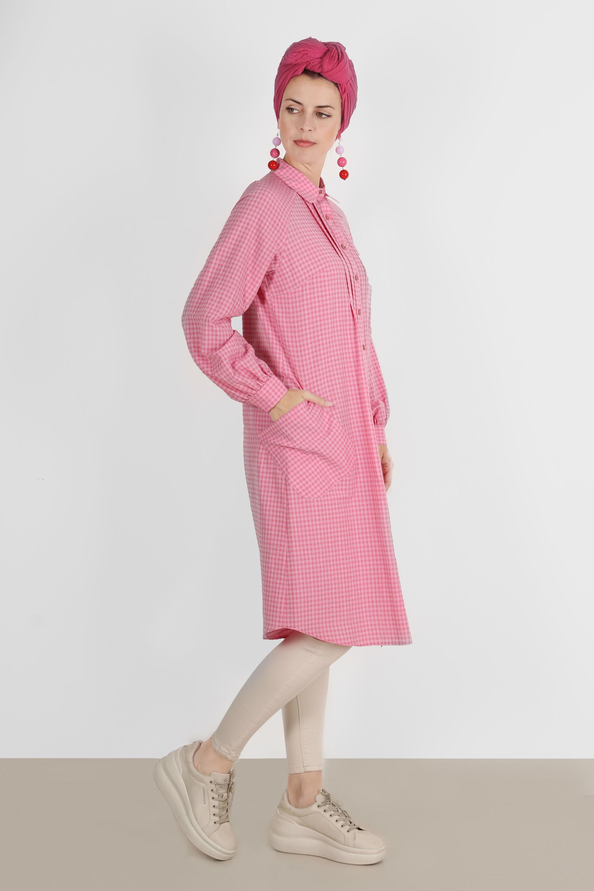 Tesettür giyim FUŞYA PÖTİKARE DESEN BOYDAN DÜĞMELİ TUNİK 42871 